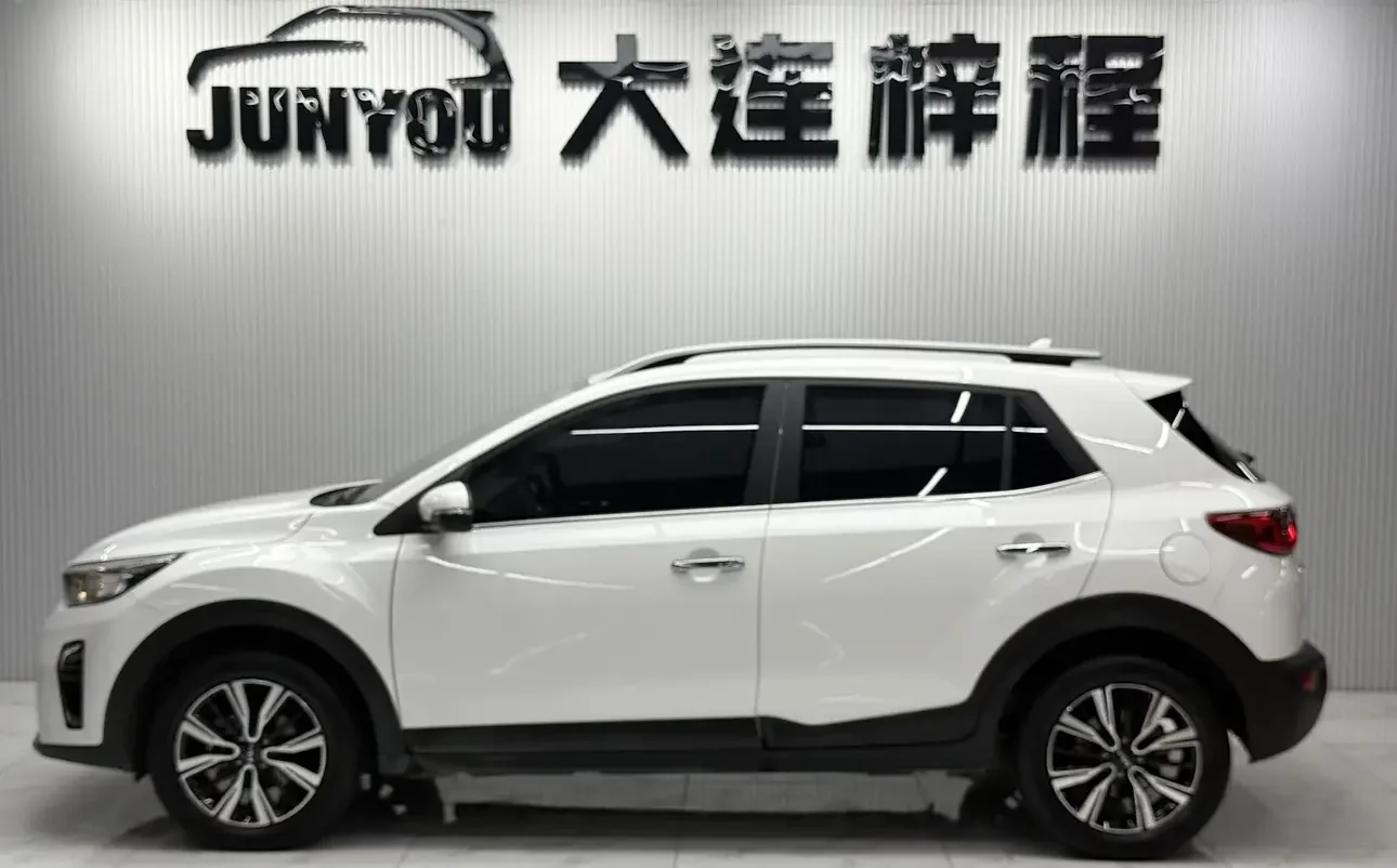 Kia KX1