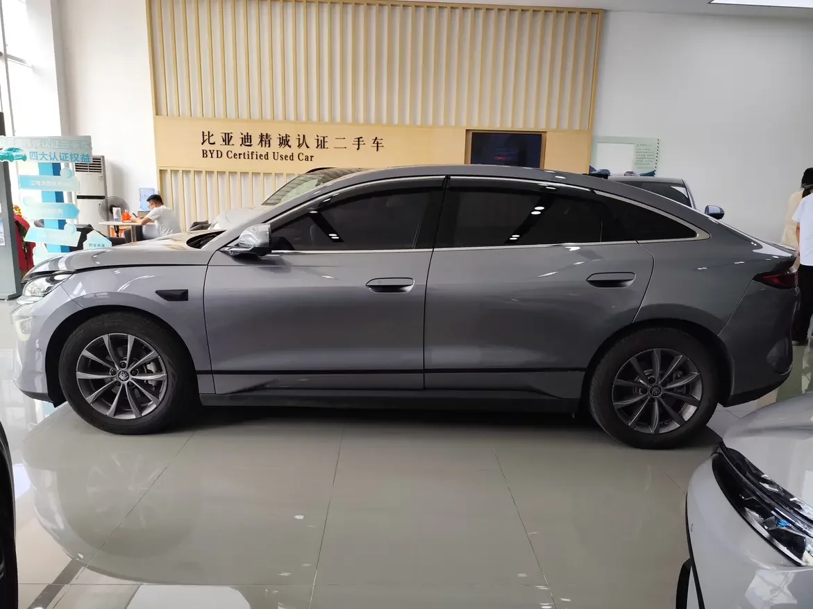 BYD Qin L EV