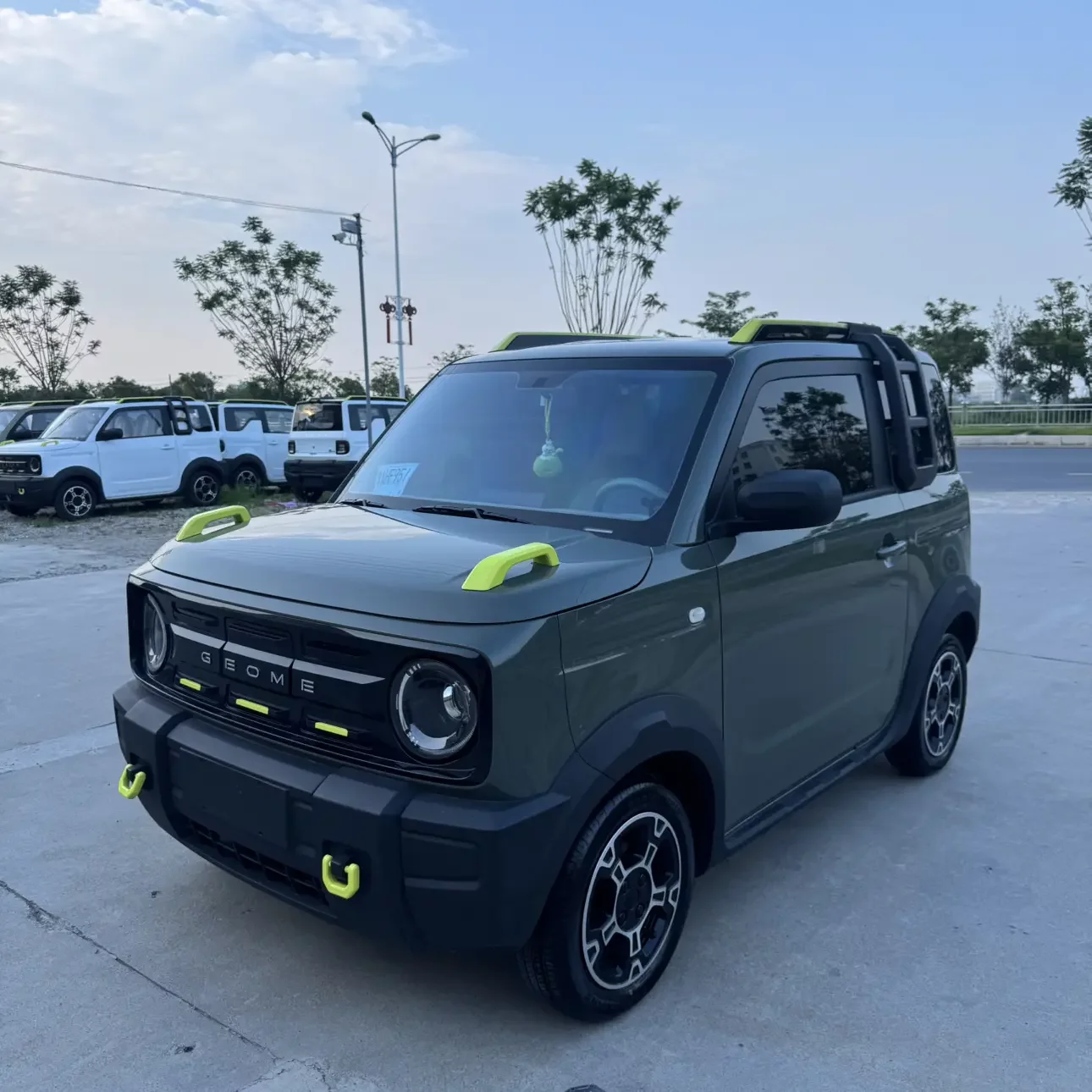 Geely panda