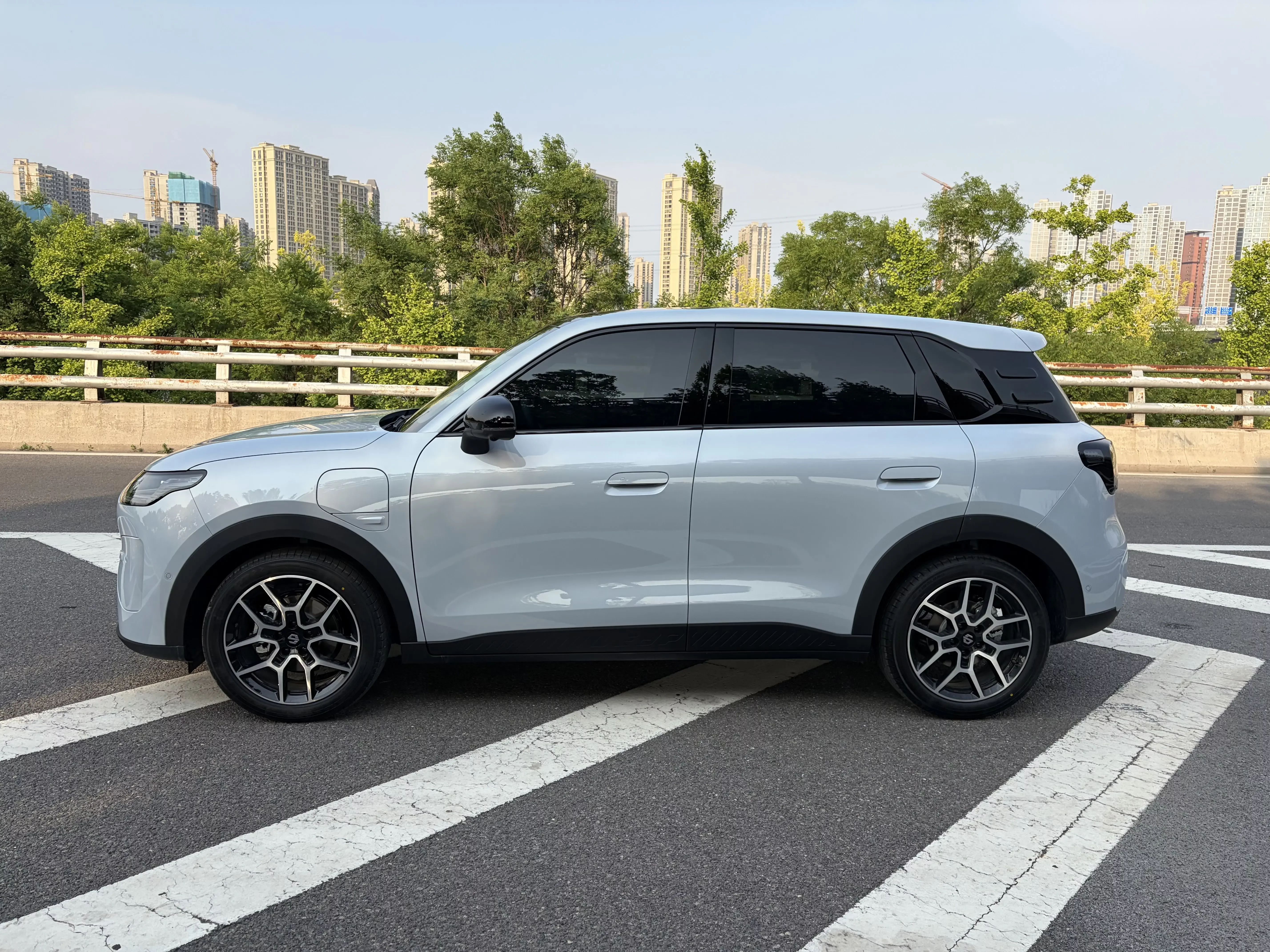 Leapmotor A10