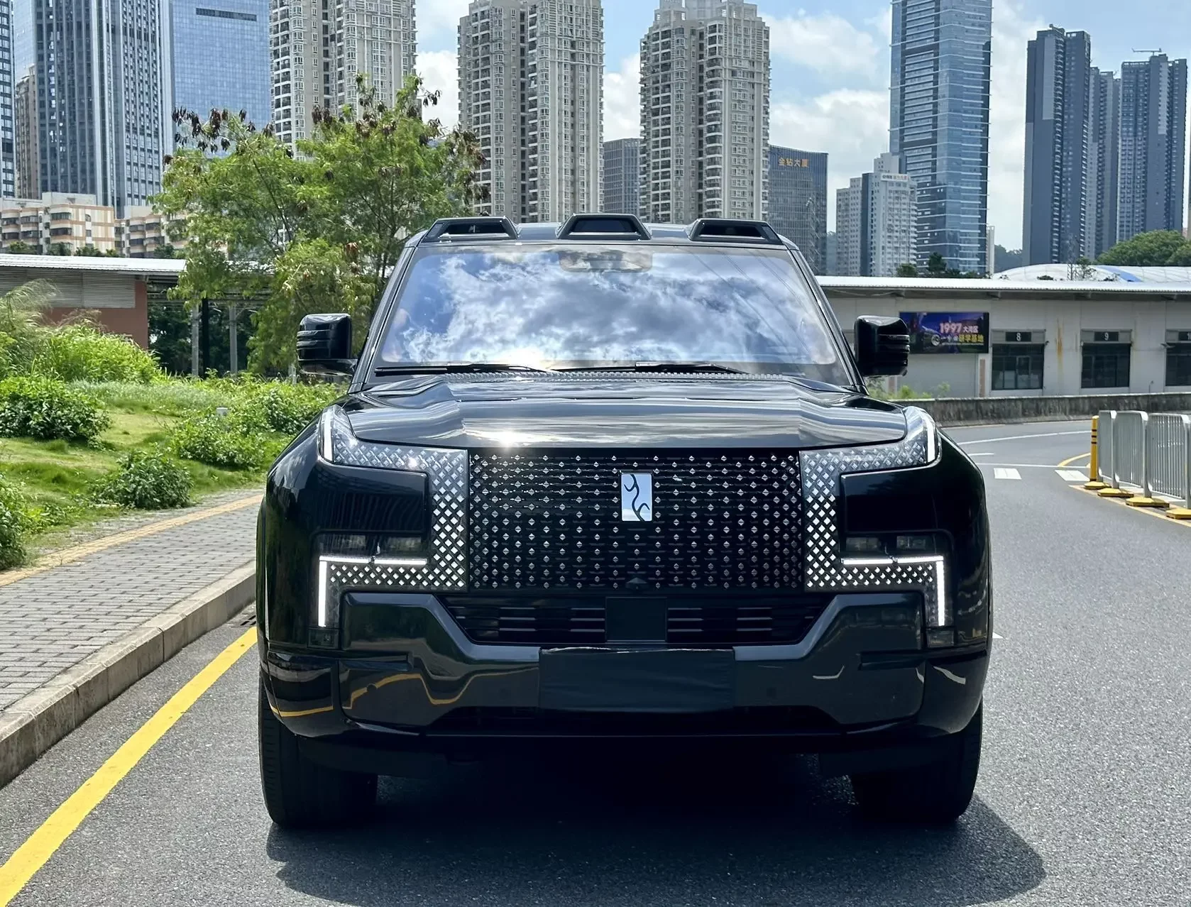 BYD Looking up at the U8L