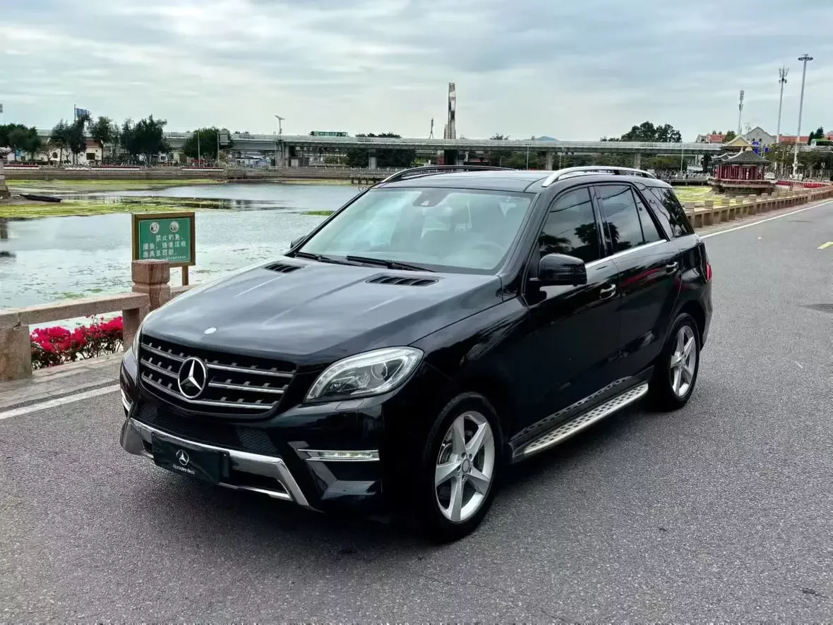 Mercedes-Benz M Class