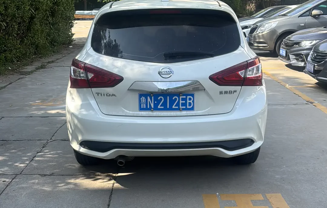 Nissan Tiida