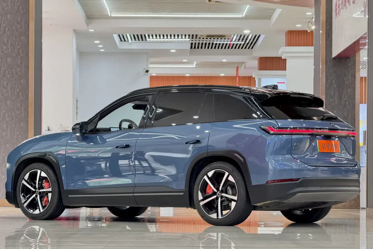 NIO ES7