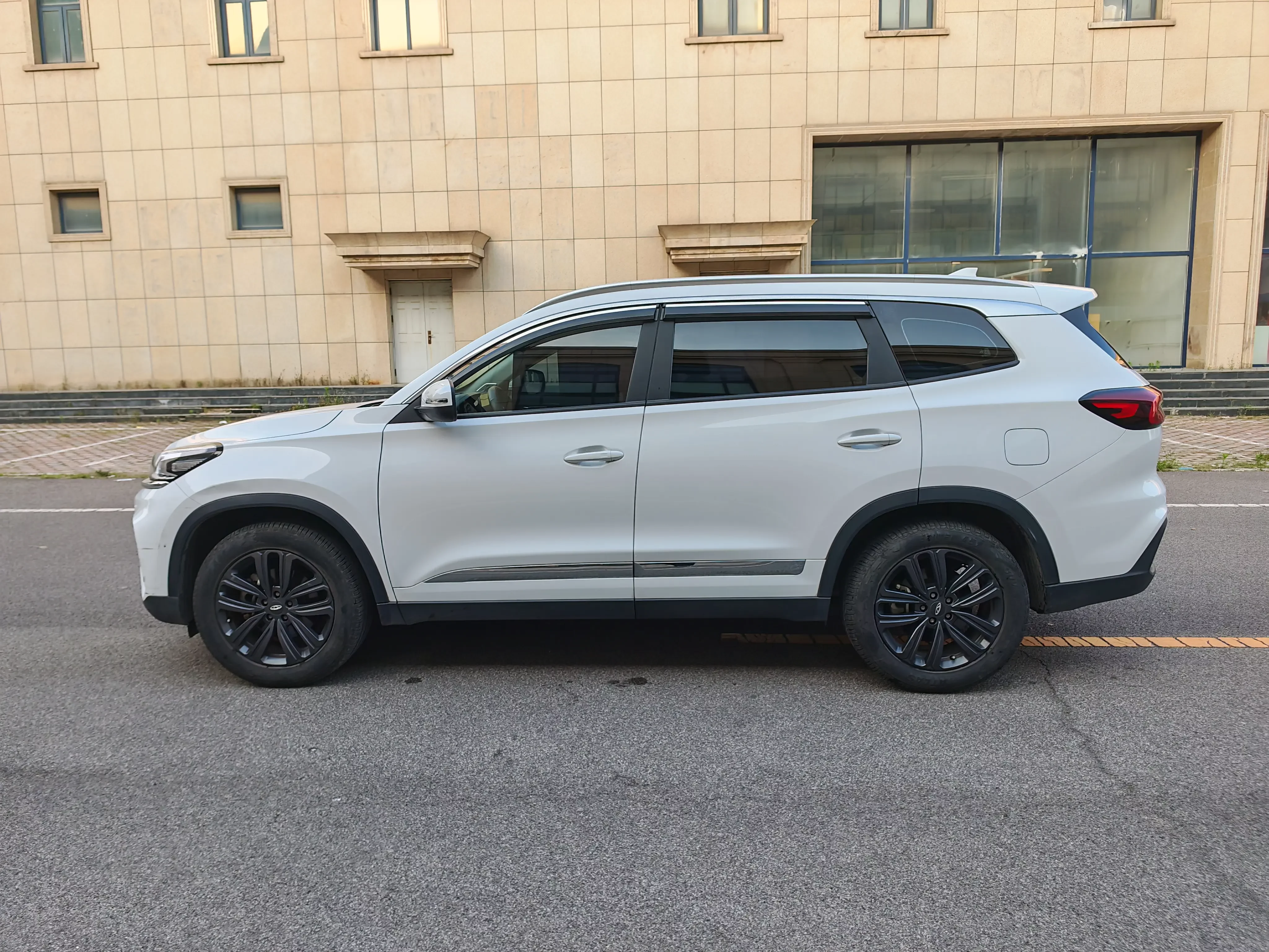 Chery Tiggo 8