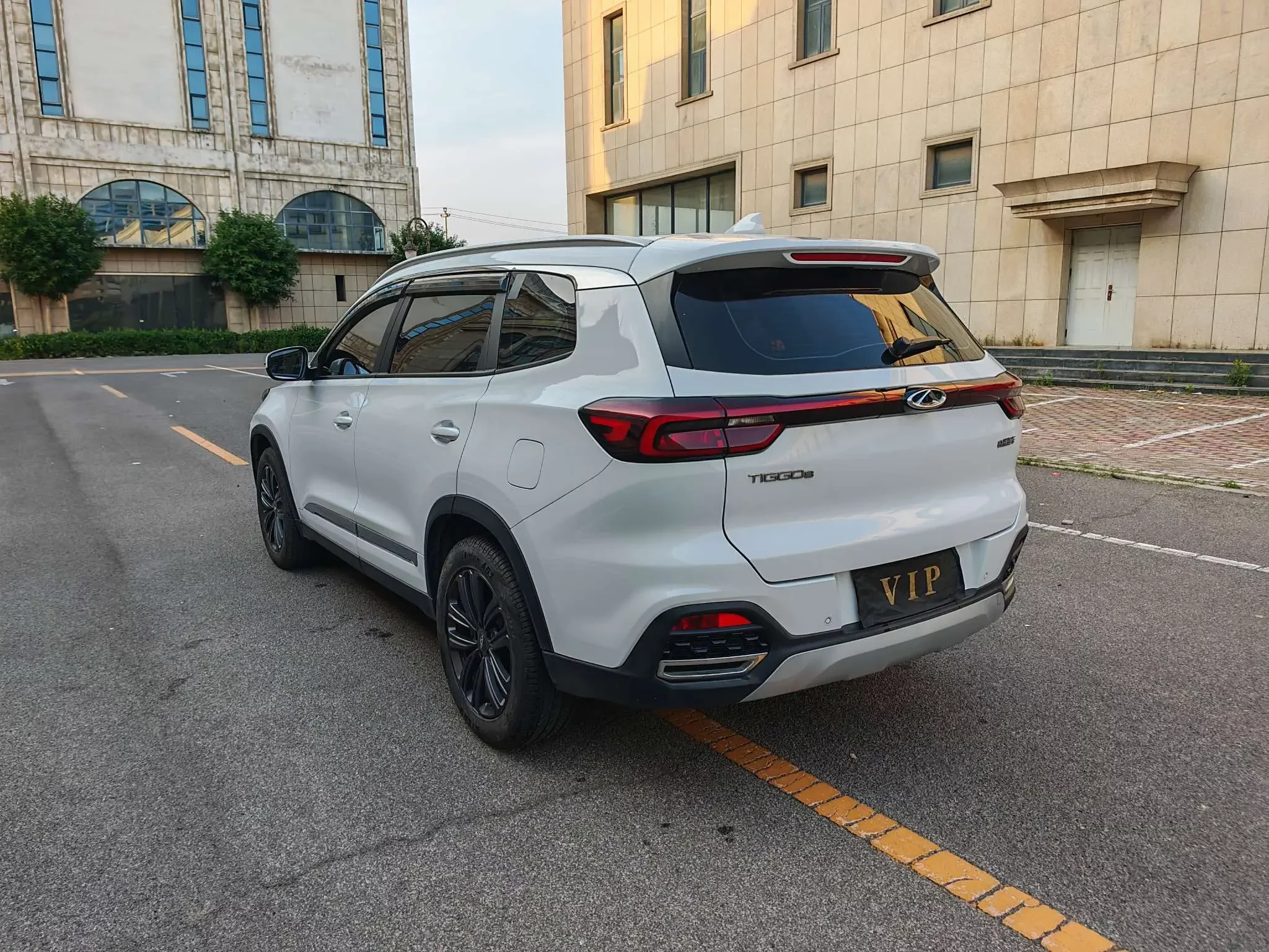 Chery Tiggo 8
