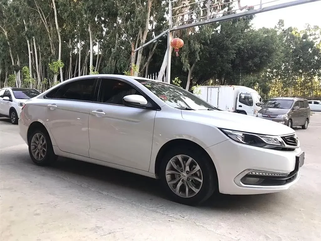 Geely Emgrand GL