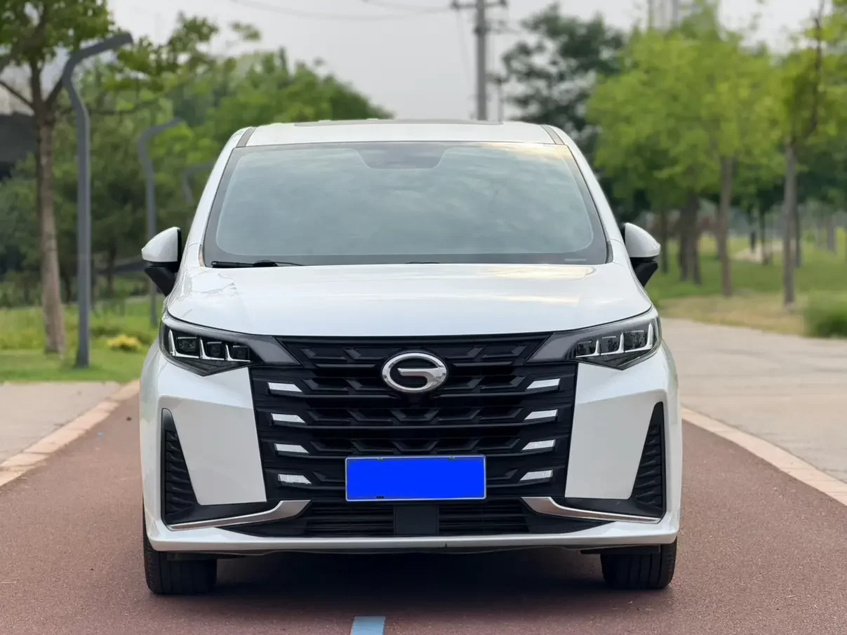 GAC Trumpchi M6  из Китая