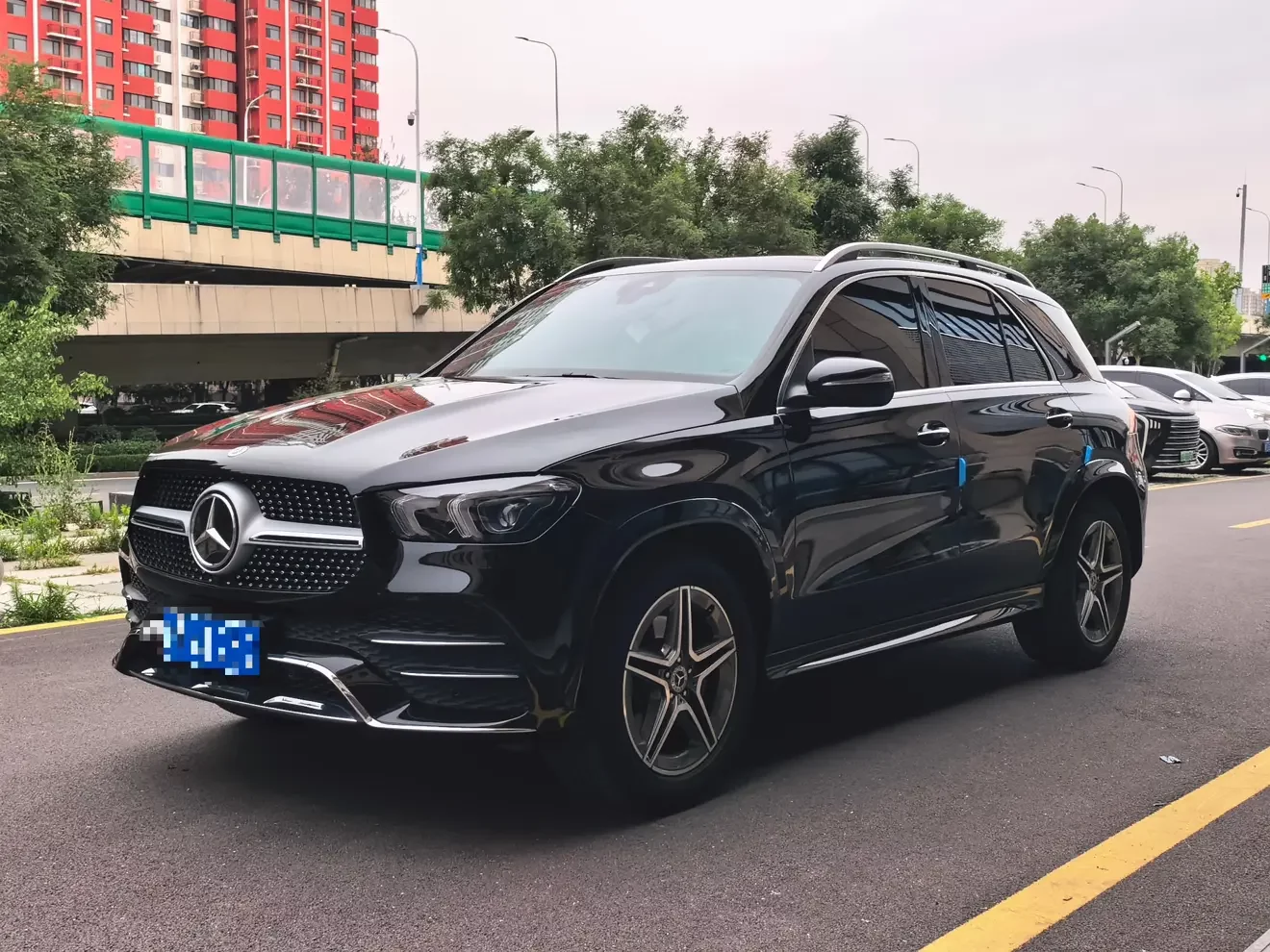 Mercedes-Benz GLE (Imported)