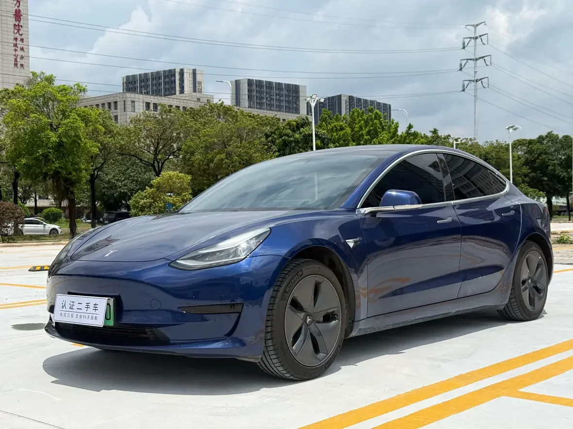 Tesla Model 3  из Китая