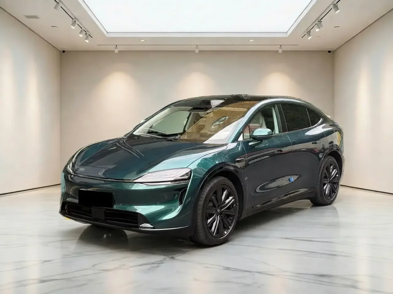 Luxeed Zhijie R7  из Китая