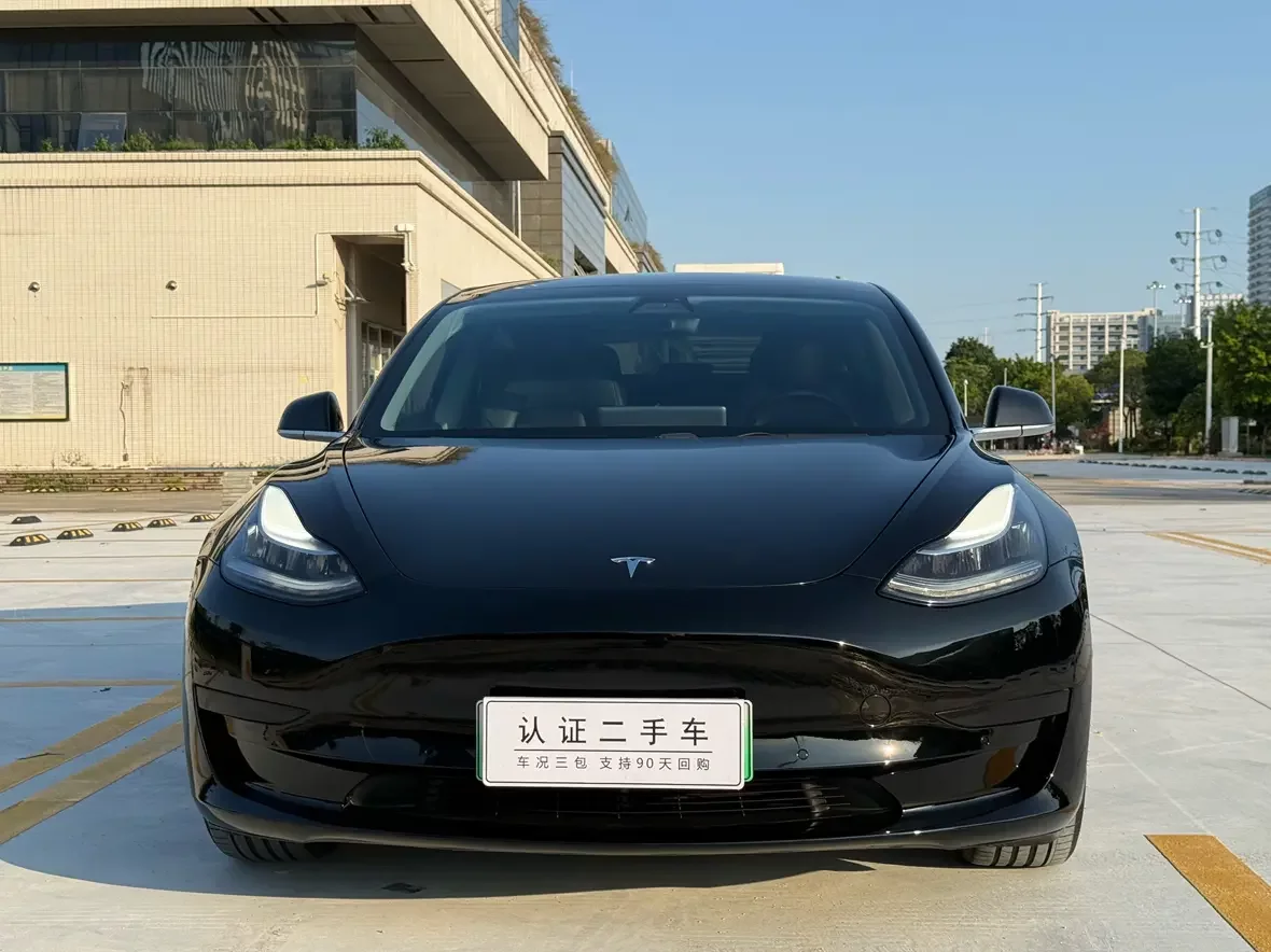 Tesla Model 3  из Китая