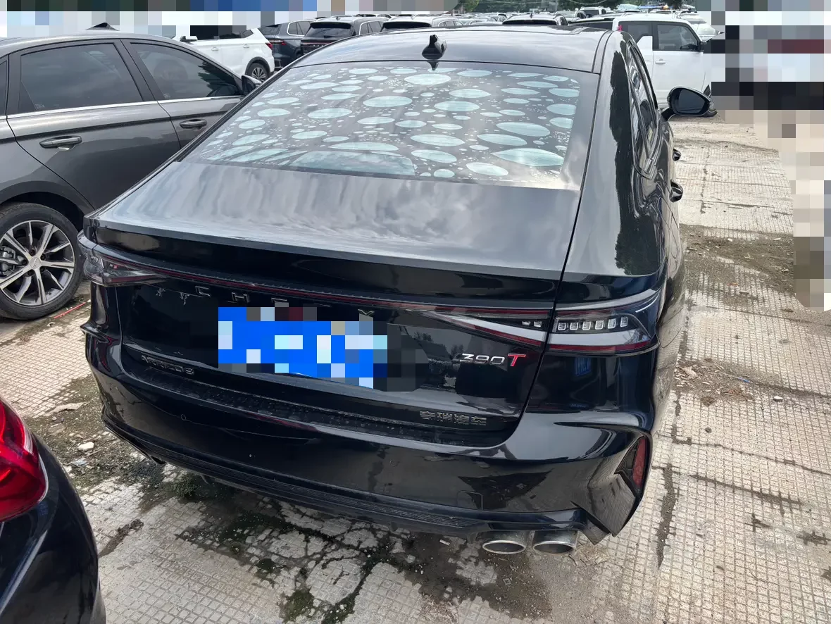 Chery Arrizo 8