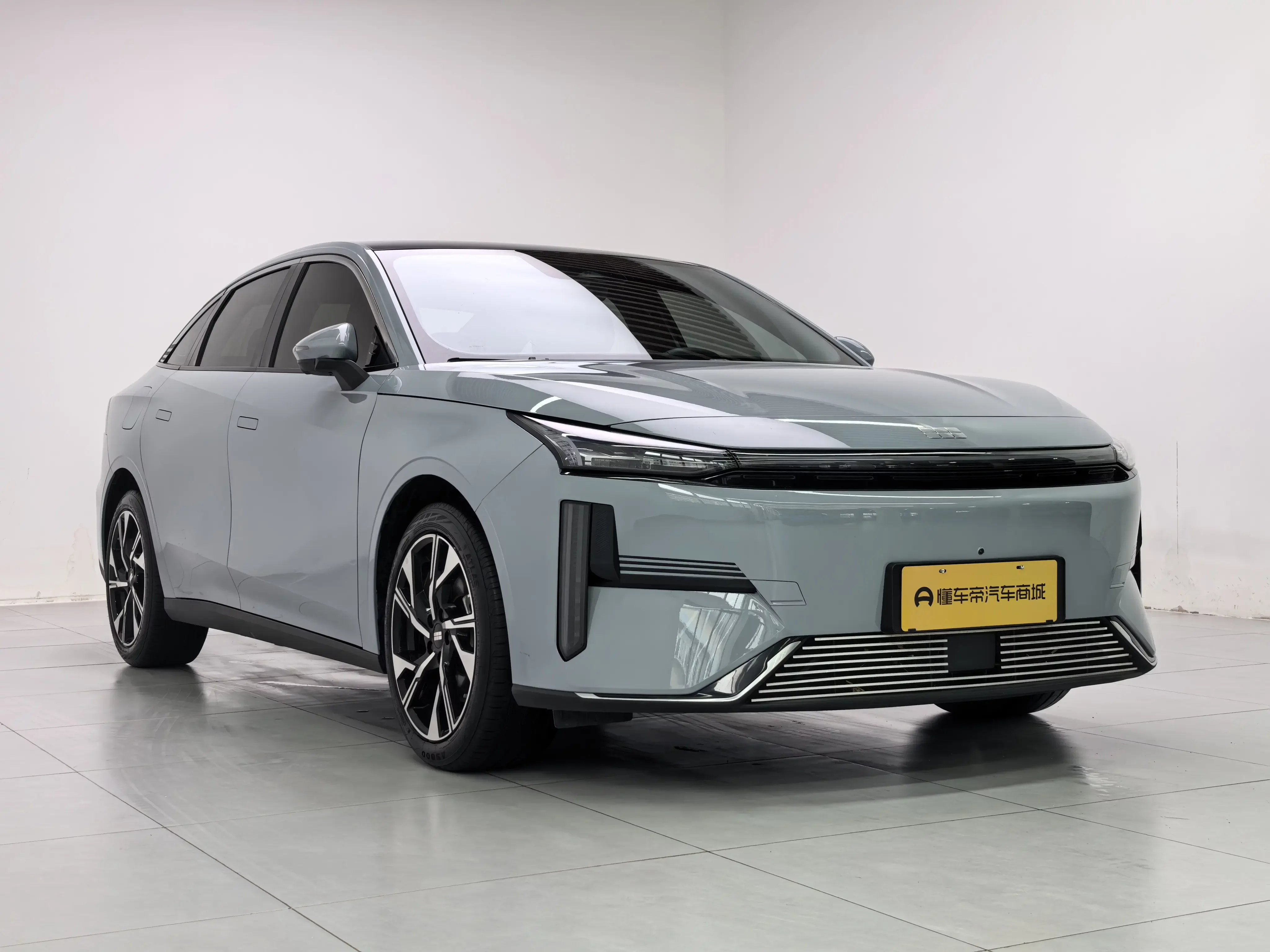 Geely Galaxy L6