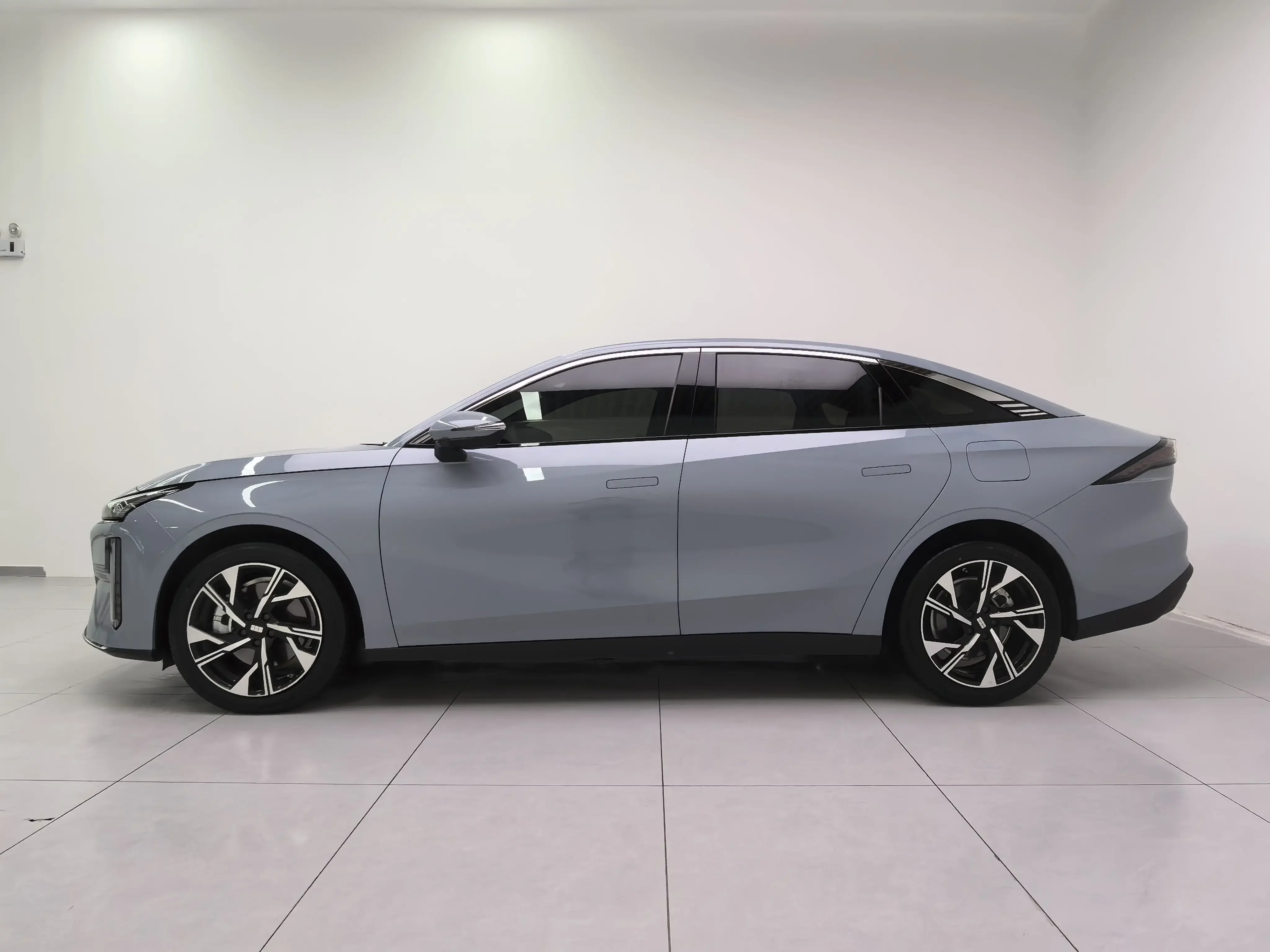 Geely Galaxy L6