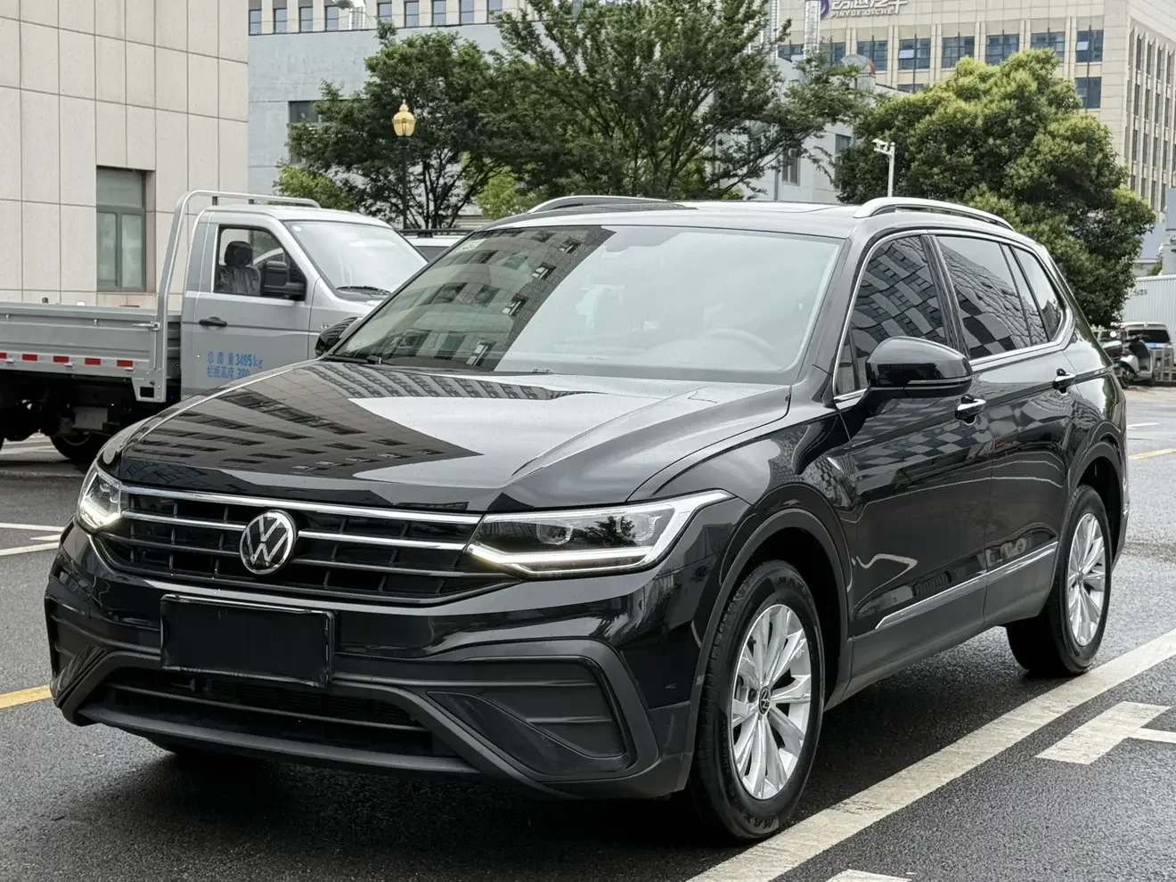 Volkswagen Tiguan L