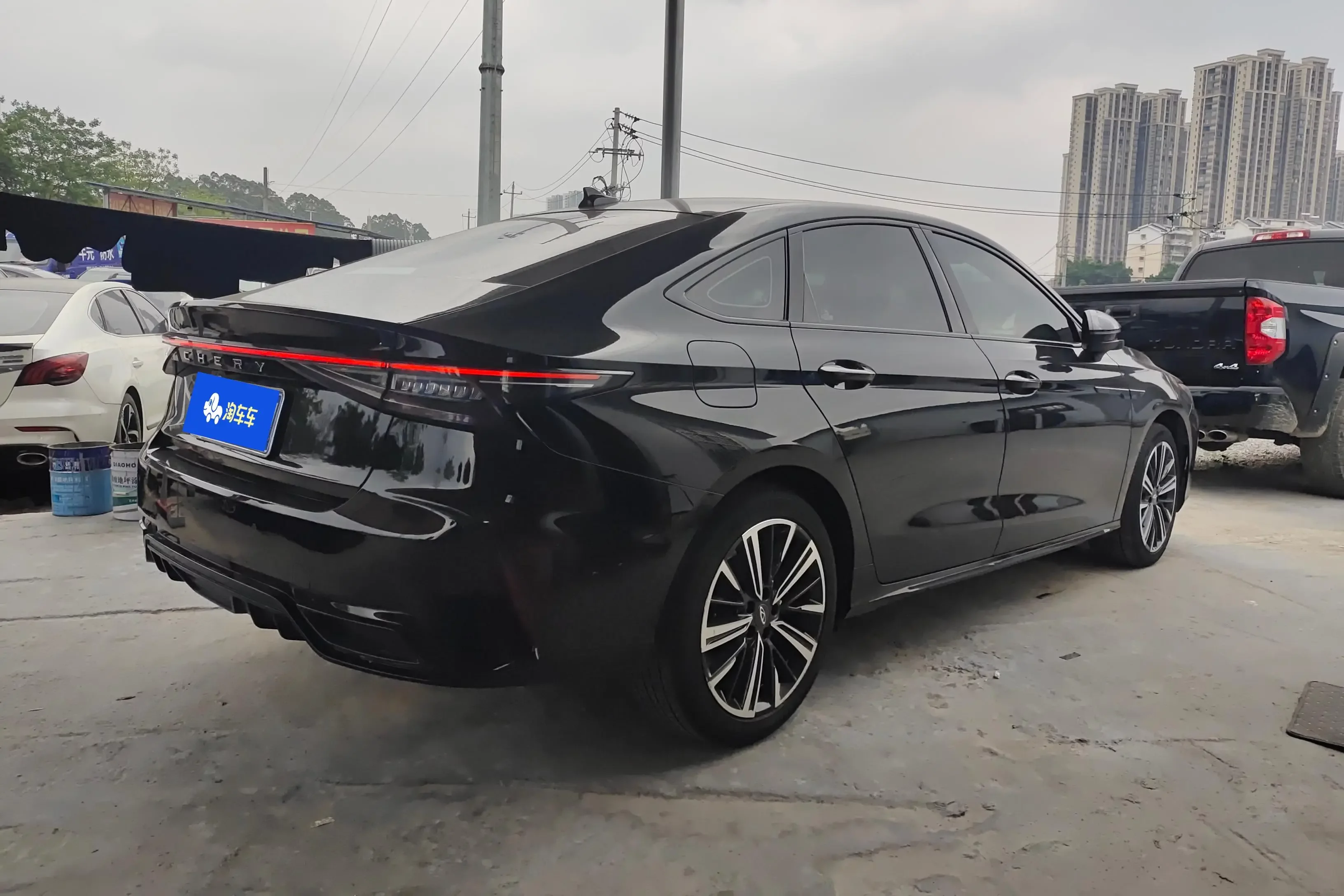 Chery Arrizo 8