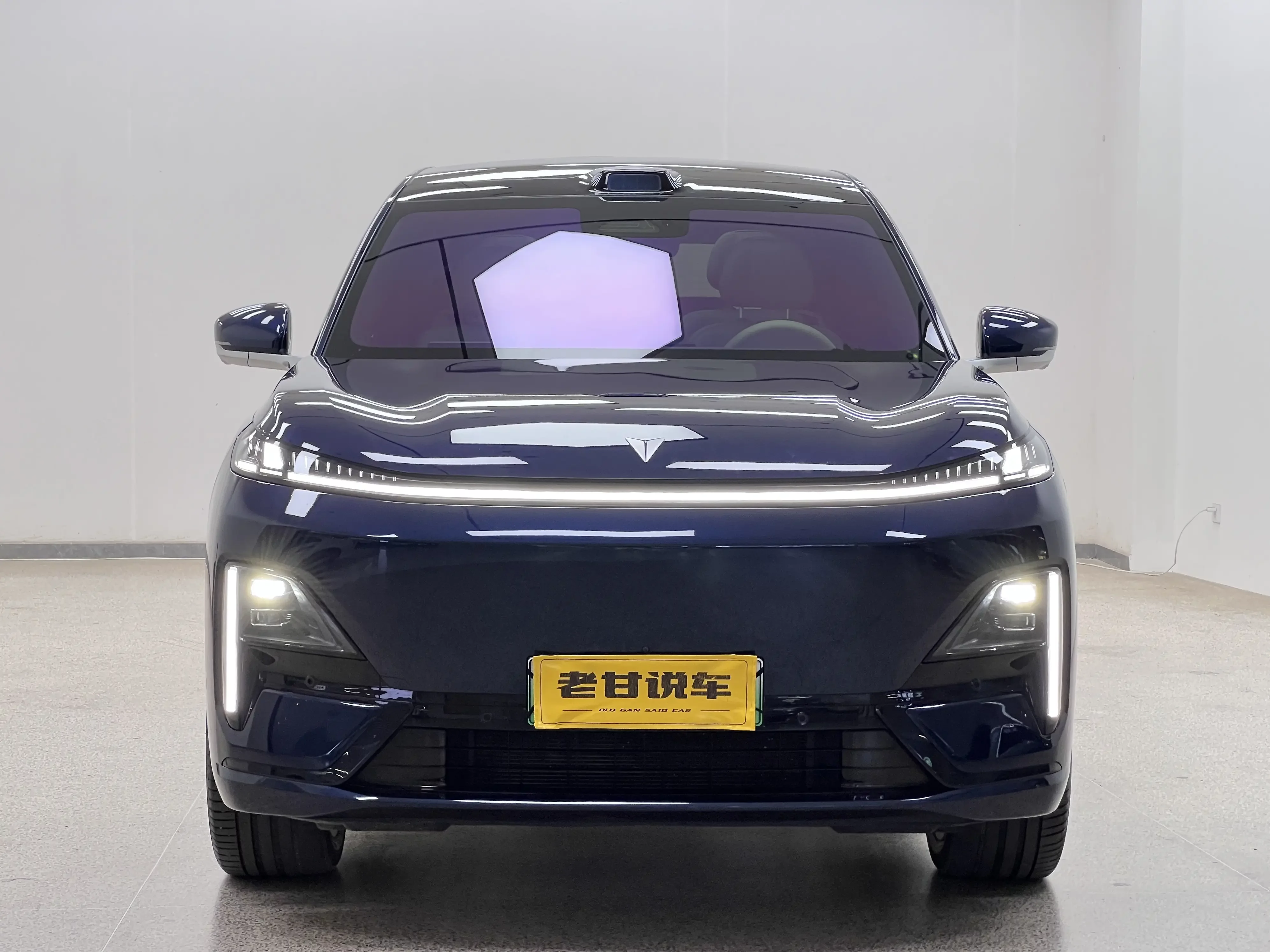Deepal Dark blue S09