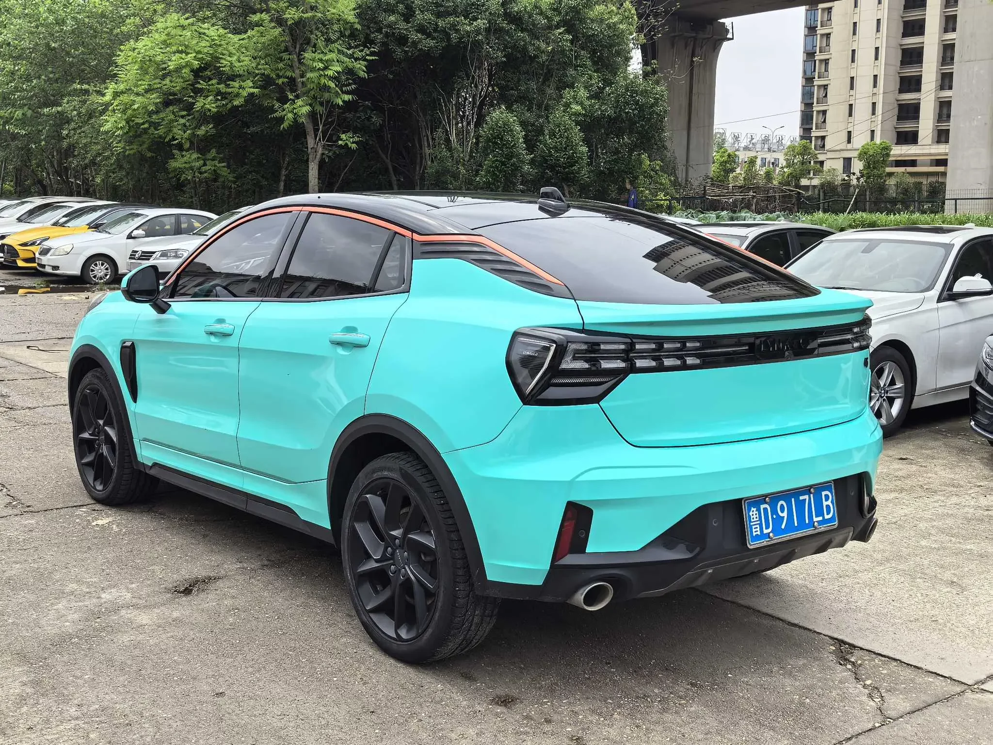Lynk & Co 05