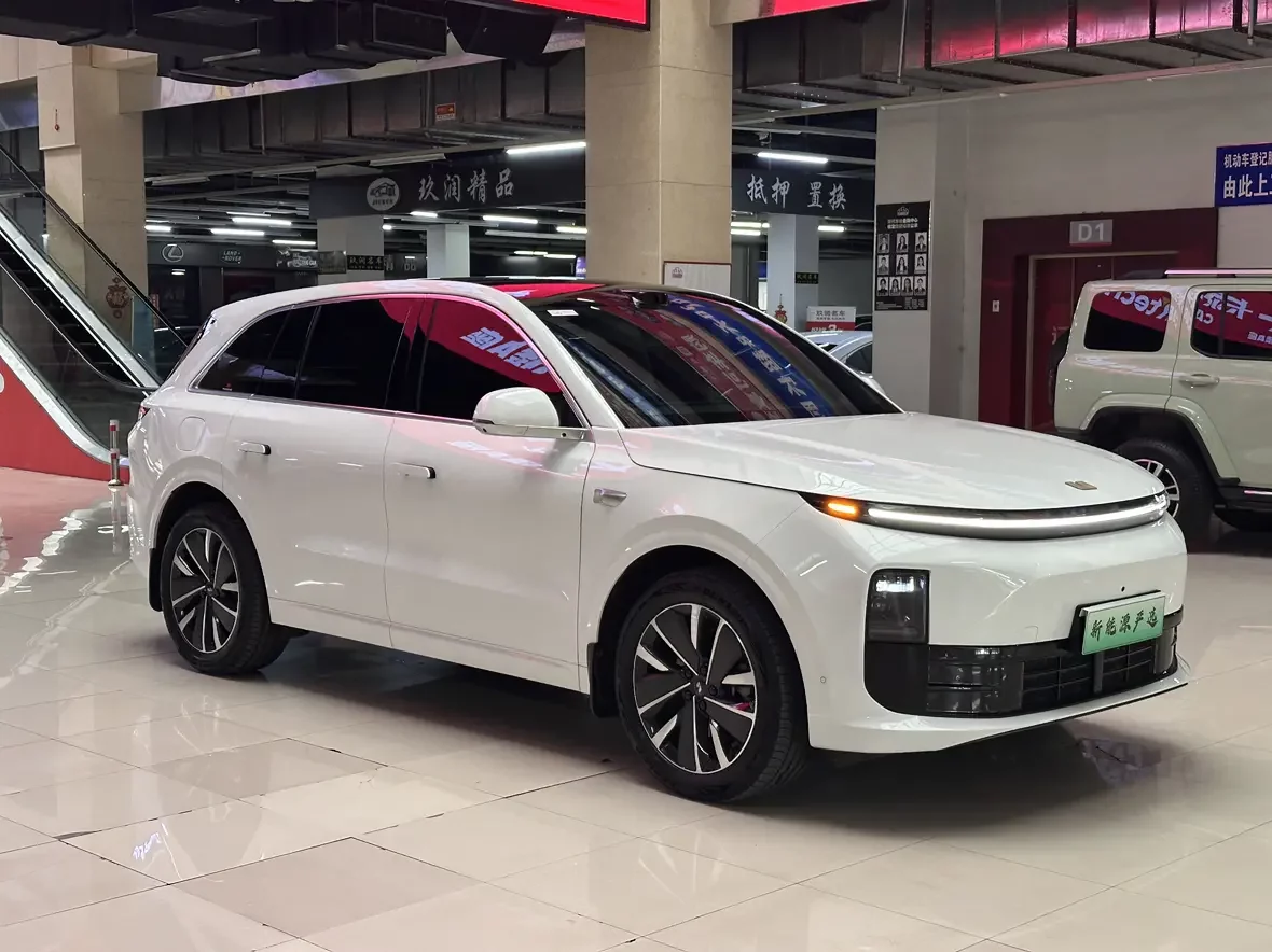 Lixiang L6