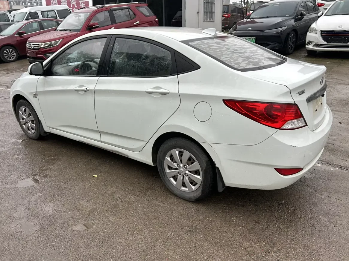 Hyundai Verna
