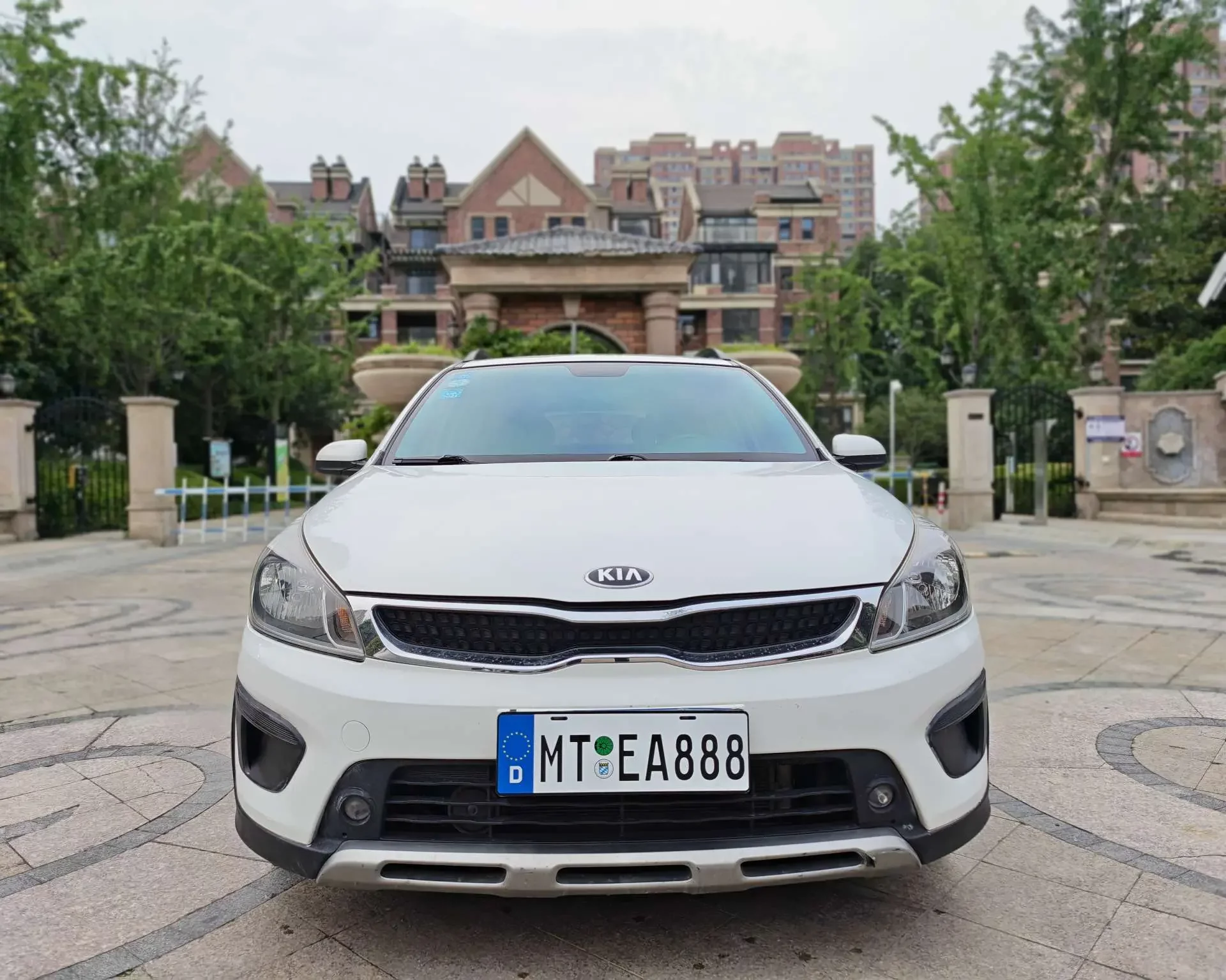 Kia KX CROSS