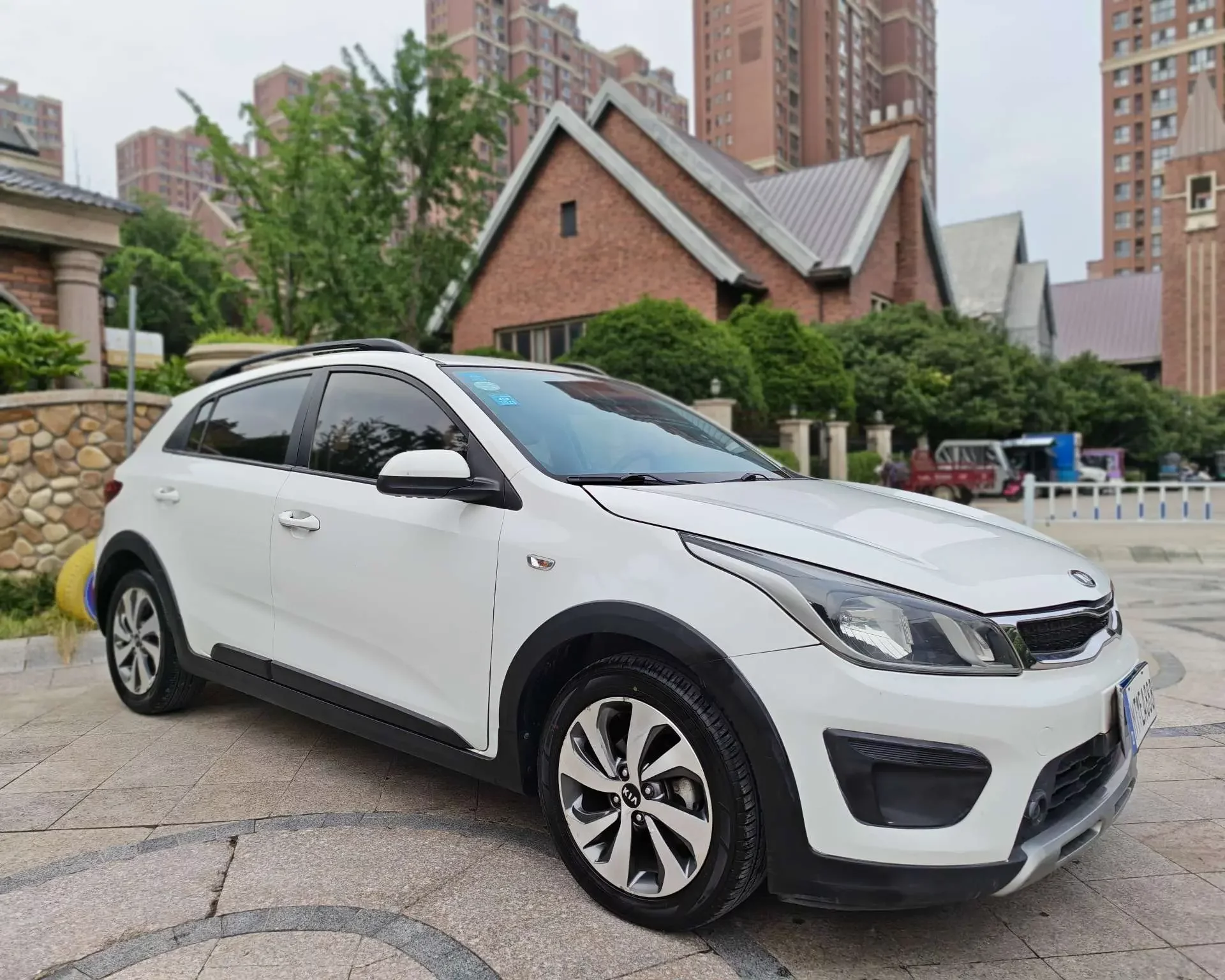 Kia KX CROSS