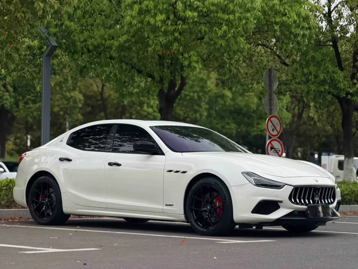 Maserati Ghibli