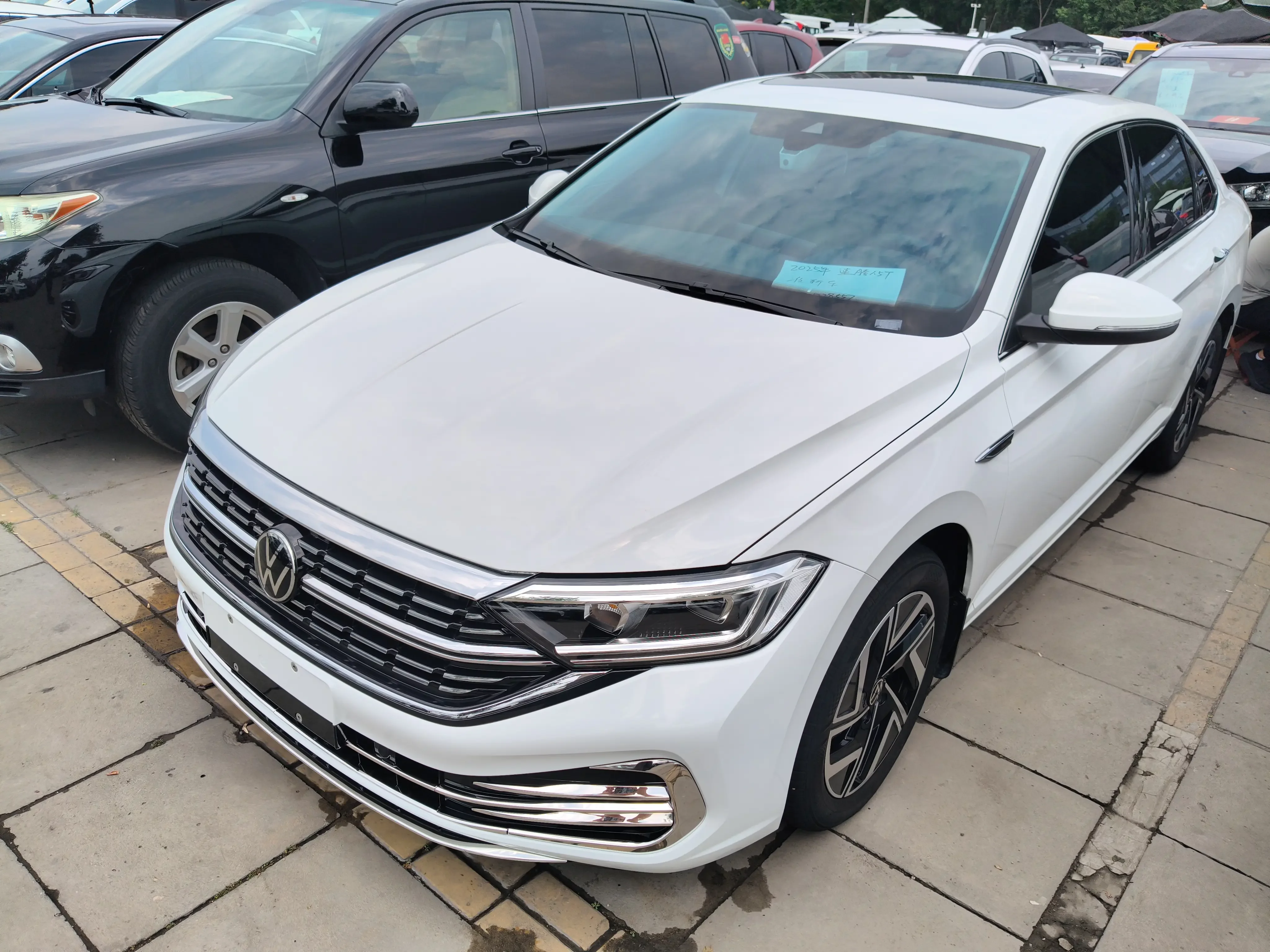 Volkswagen Sagitar