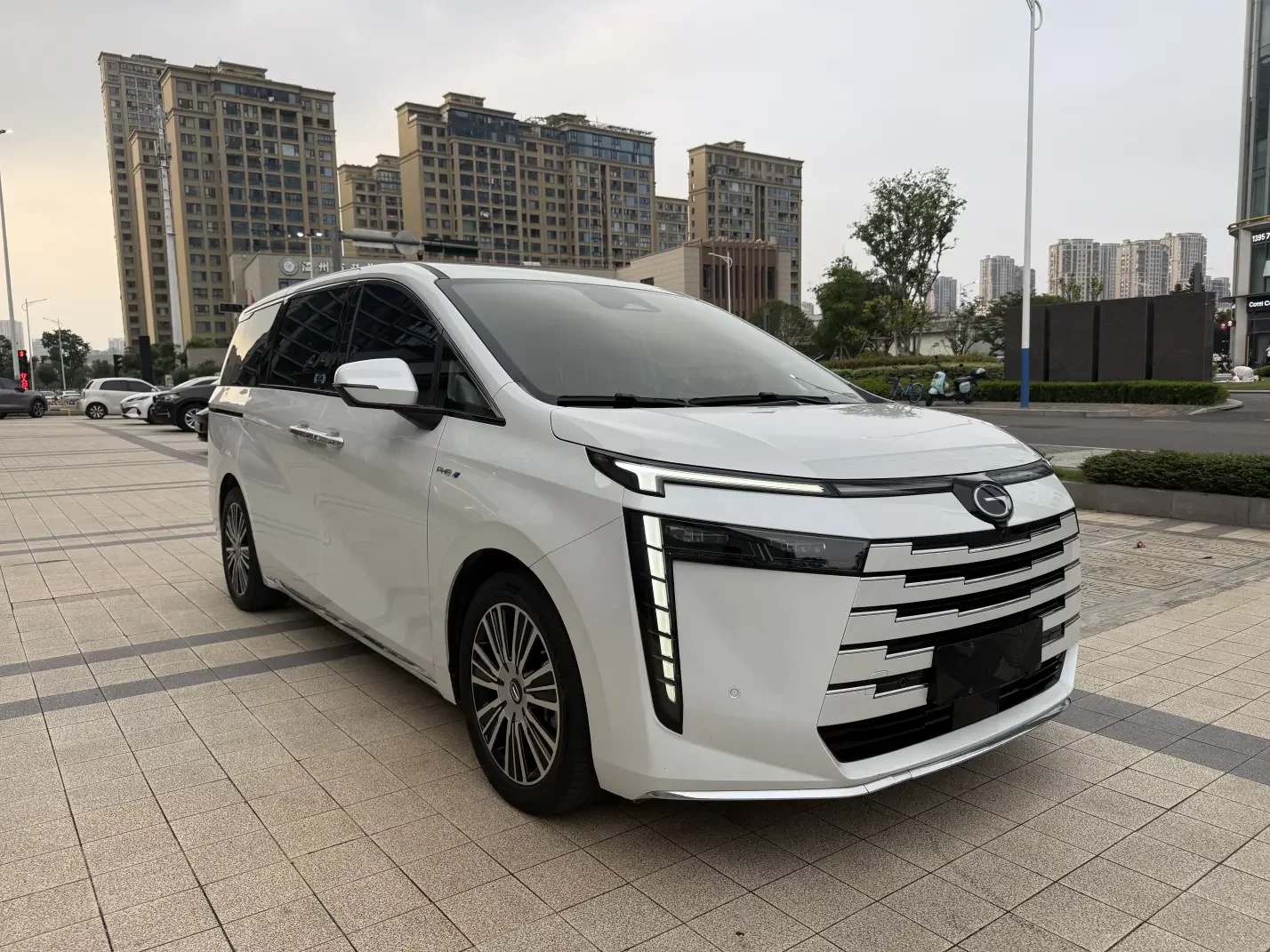 GAC Trumpchi E8 PHEV