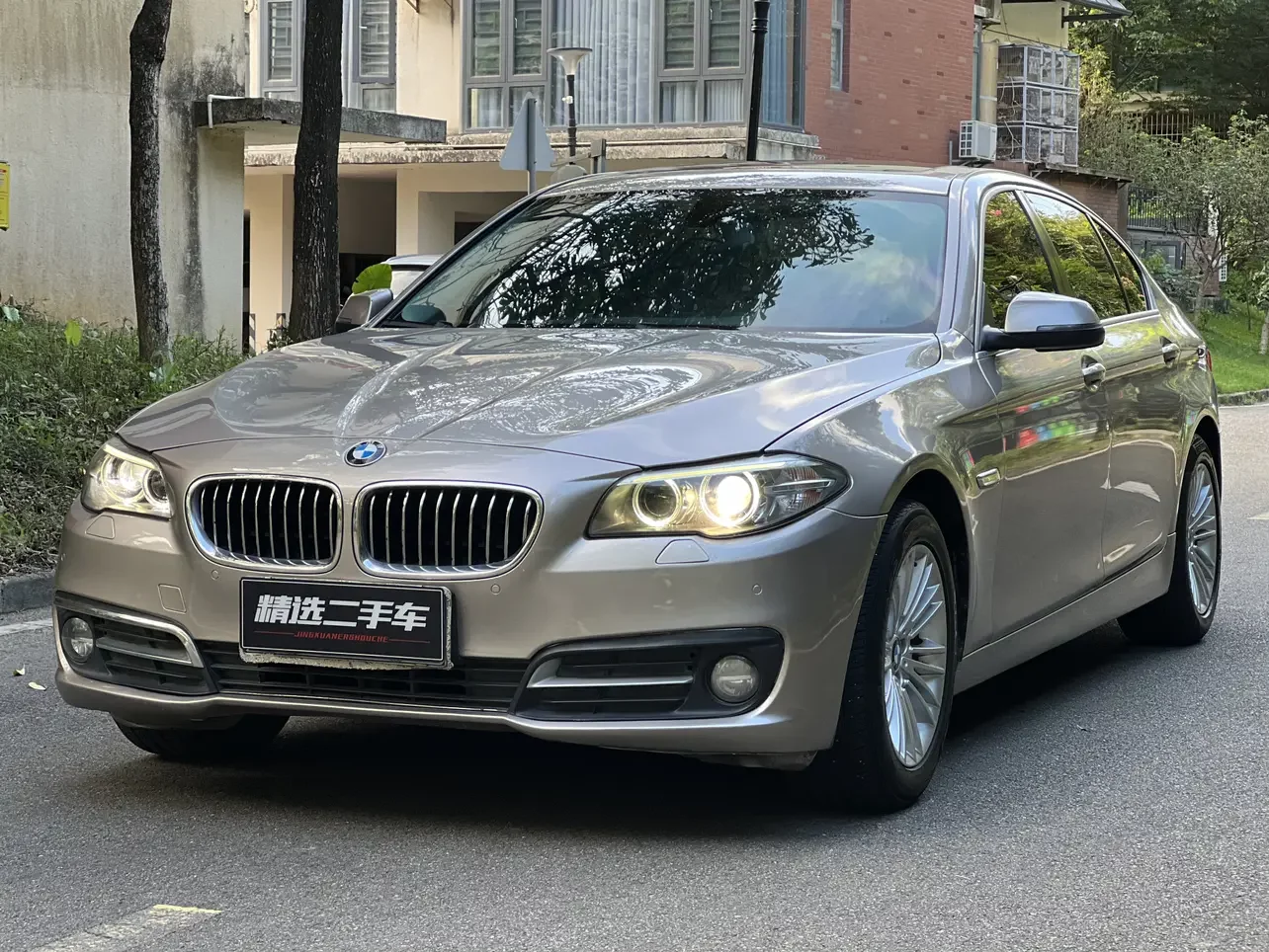 BMW 5 Series  из Китая