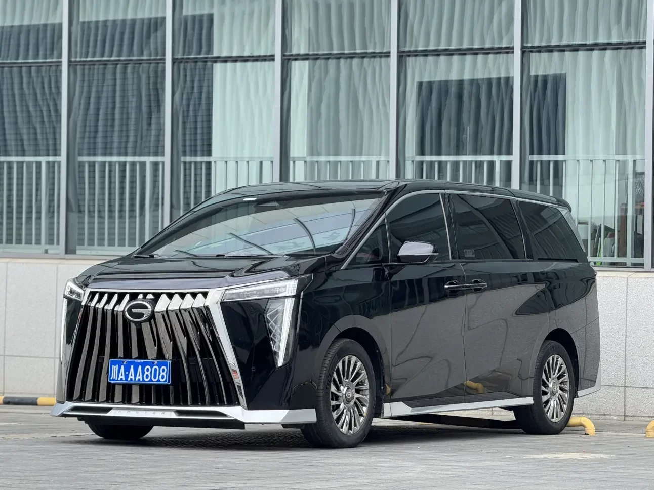 GAC Trumpchi M8