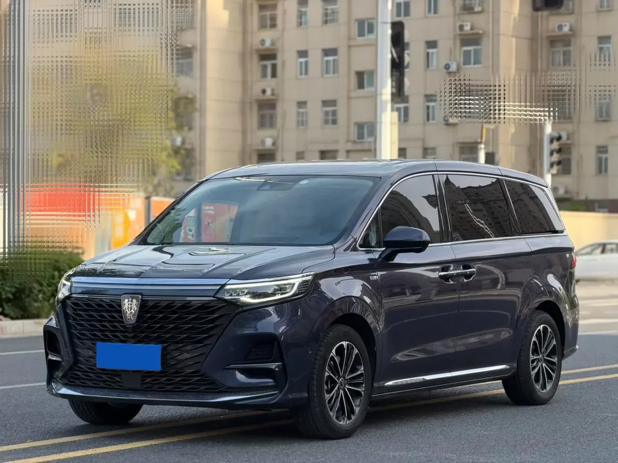 Roewe iMAX8