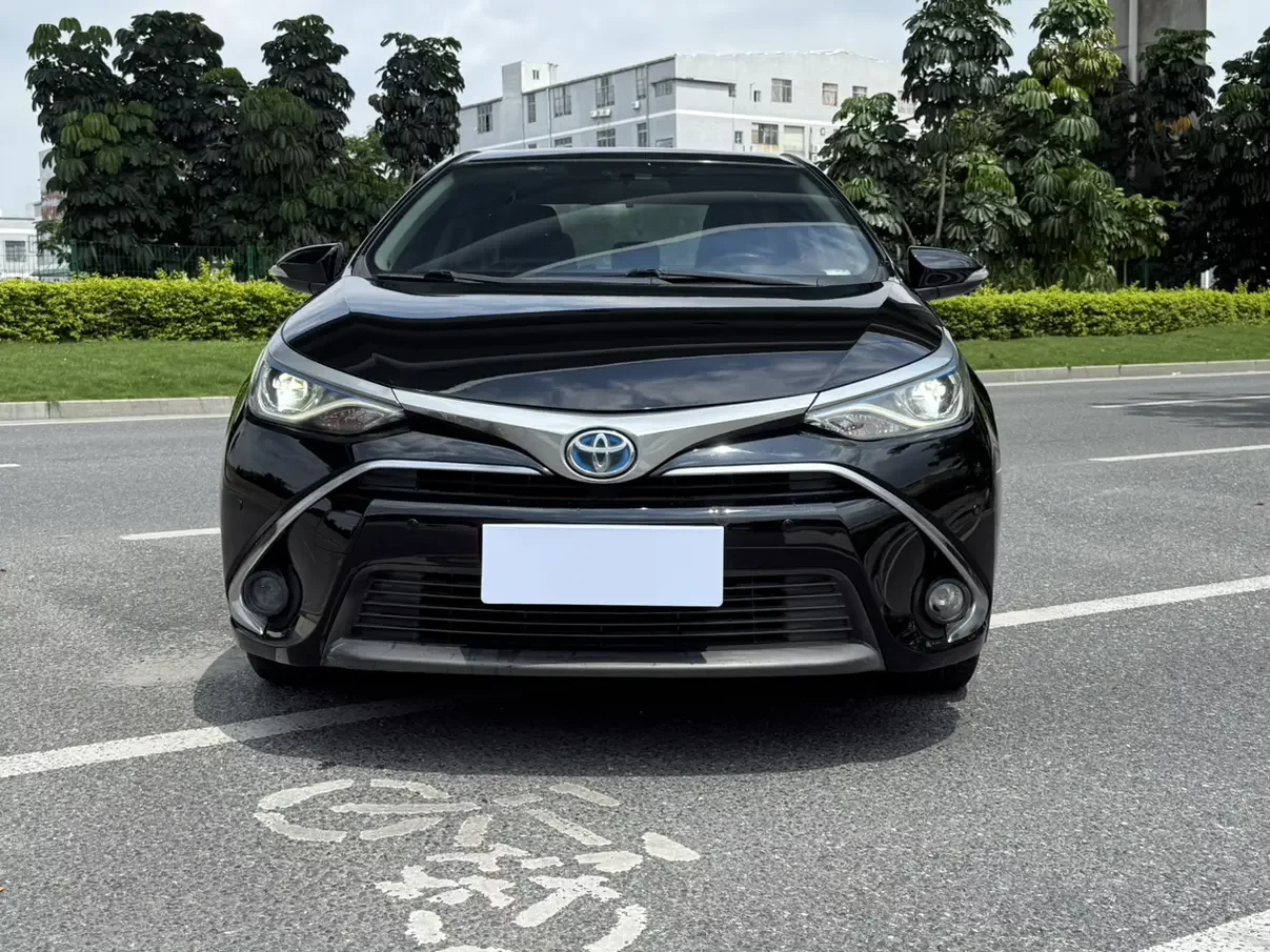 Toyota Levin (Lei Ling)  из Китая