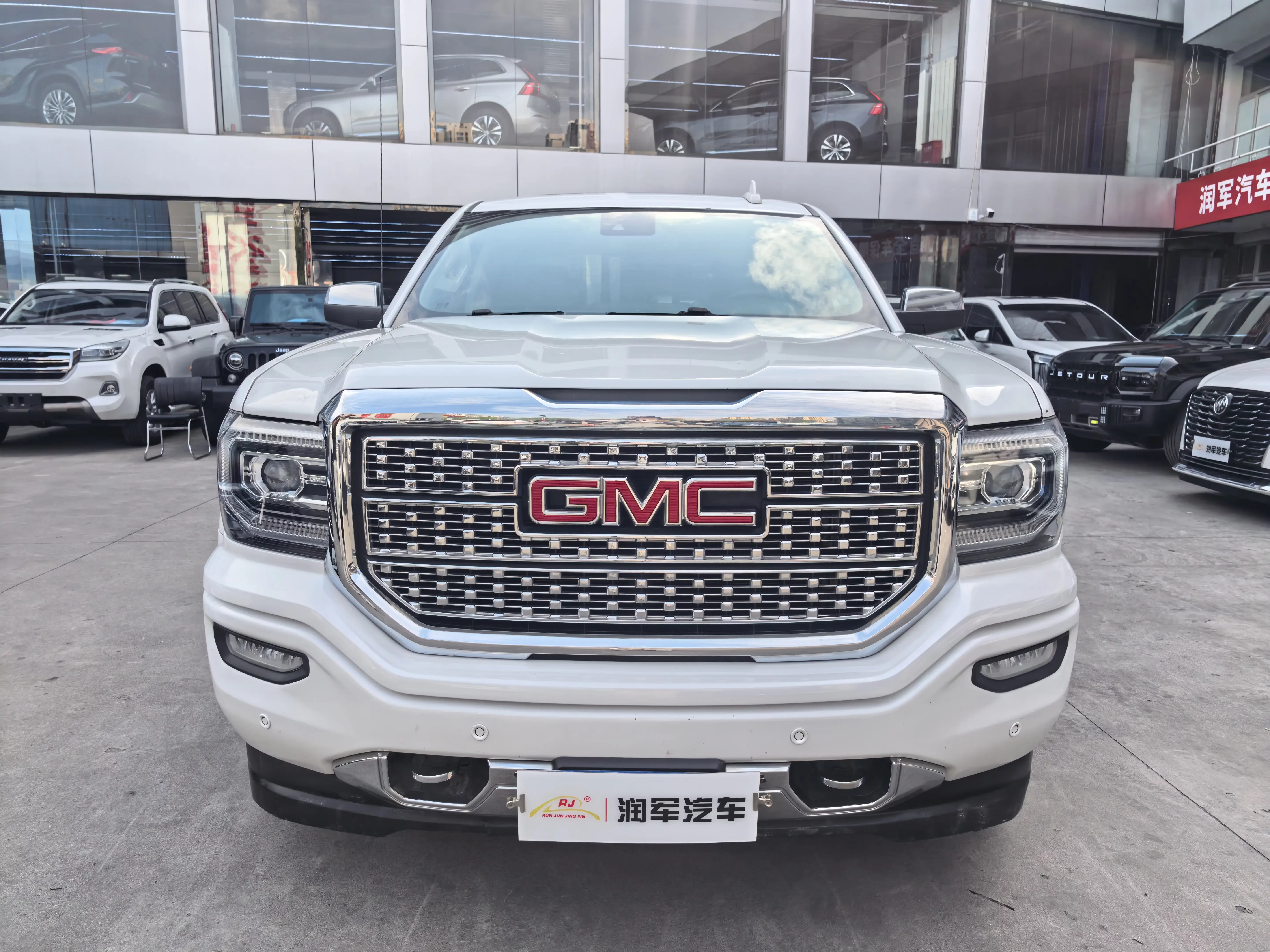 GMC SIERRA