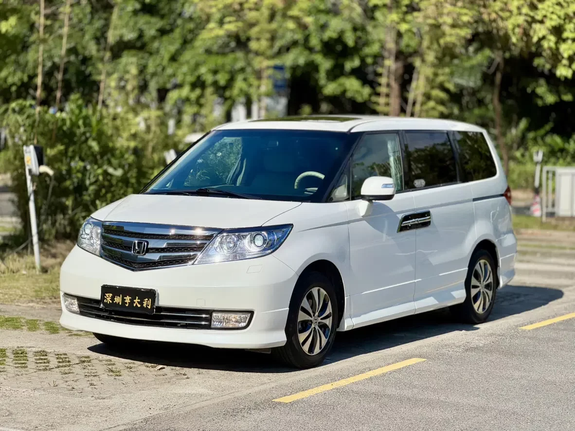 Honda Elysion (Alison)  из Китая