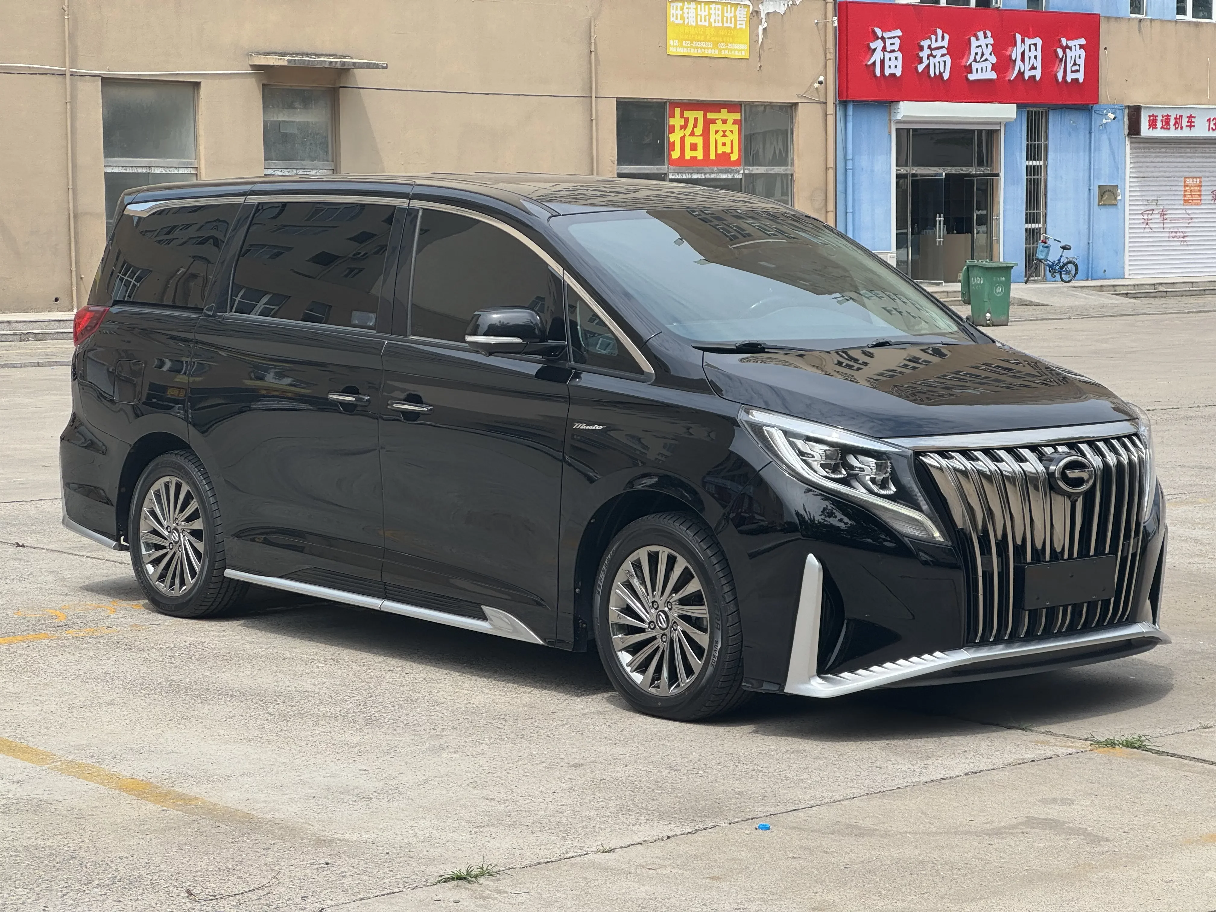 GAC Trumpchi M8