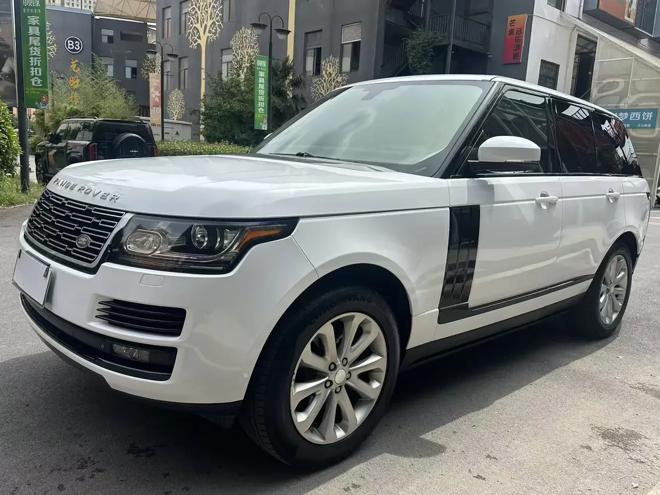 Land Rover range rover