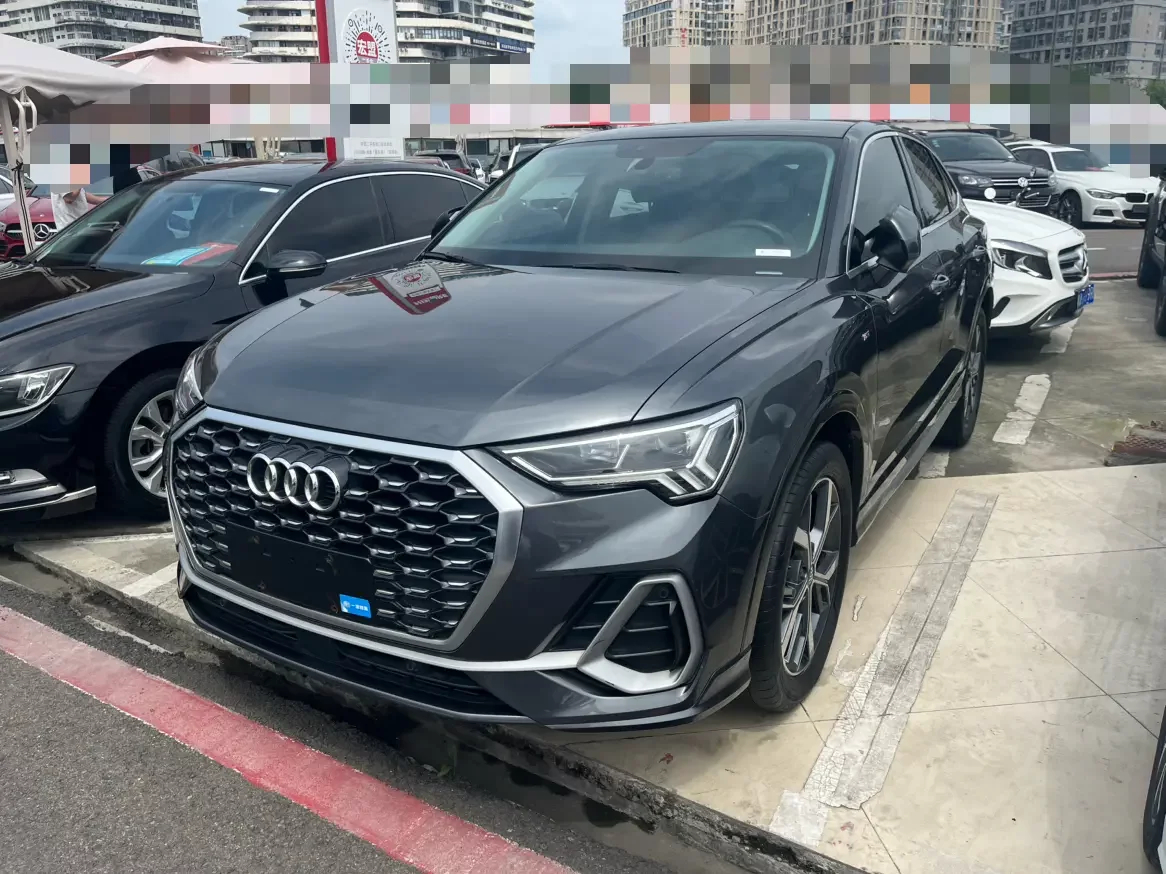Audi Q3 Sportback  из Китая