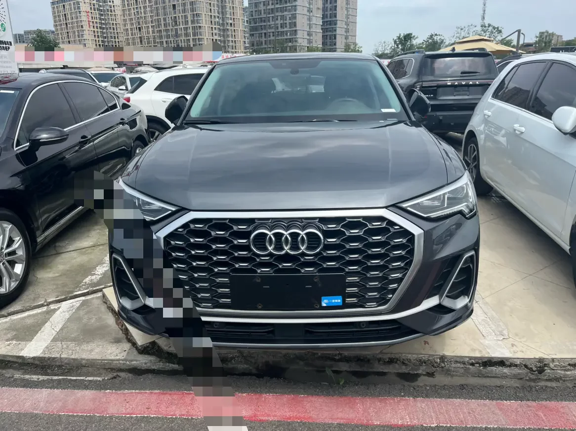 Audi Q3 Sportback  из Китая