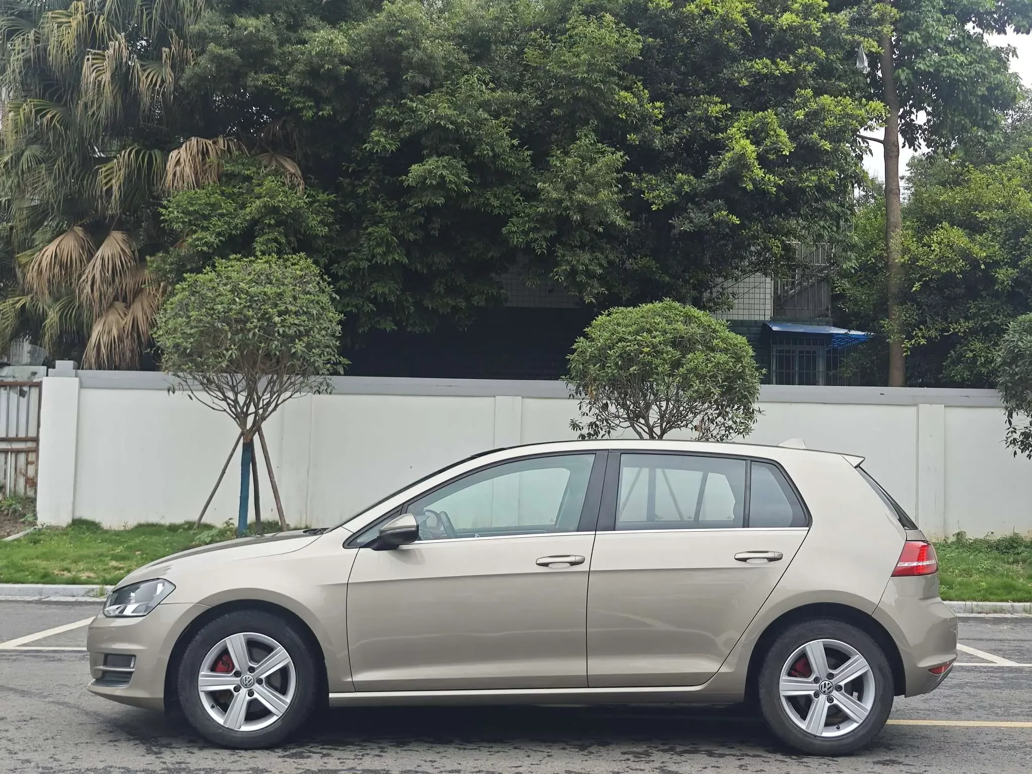 Volkswagen golf