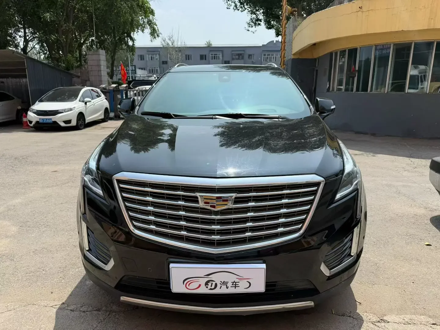 Cadillac XT5  из Китая