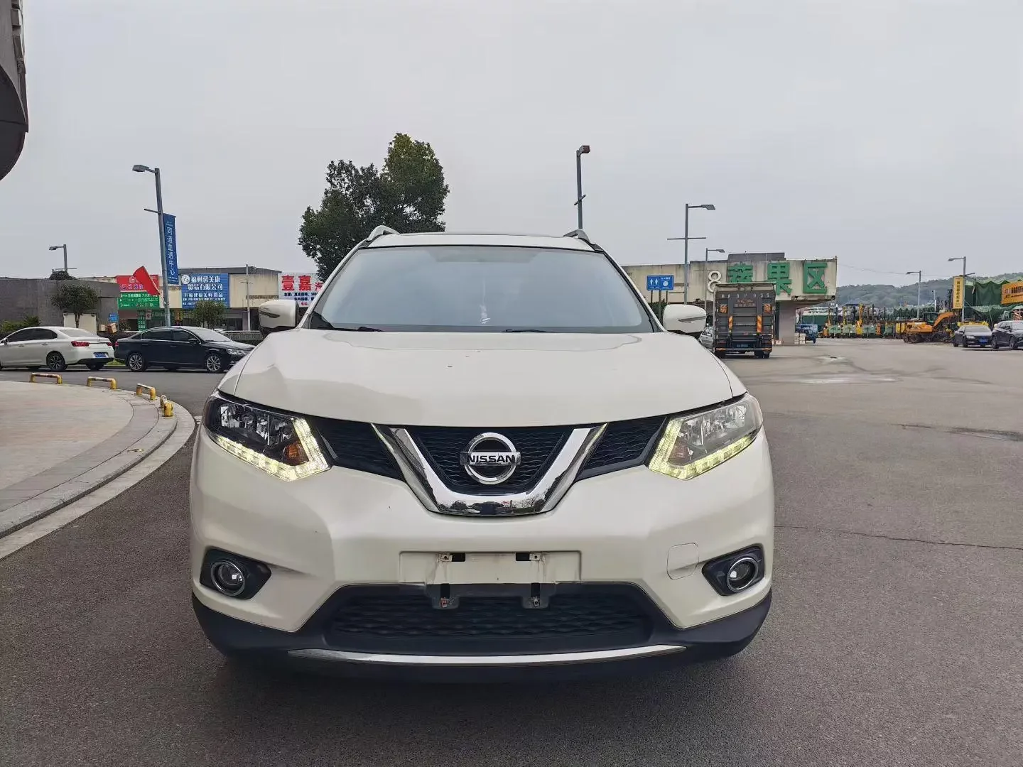 Nissan X-Trail (Qijun)  из Китая