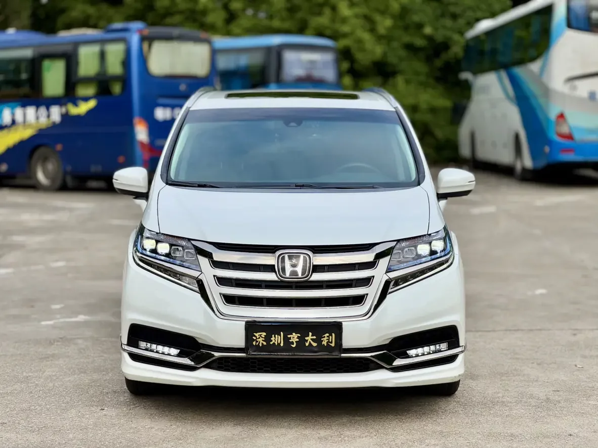 Honda Elysion (Alison)  из Китая