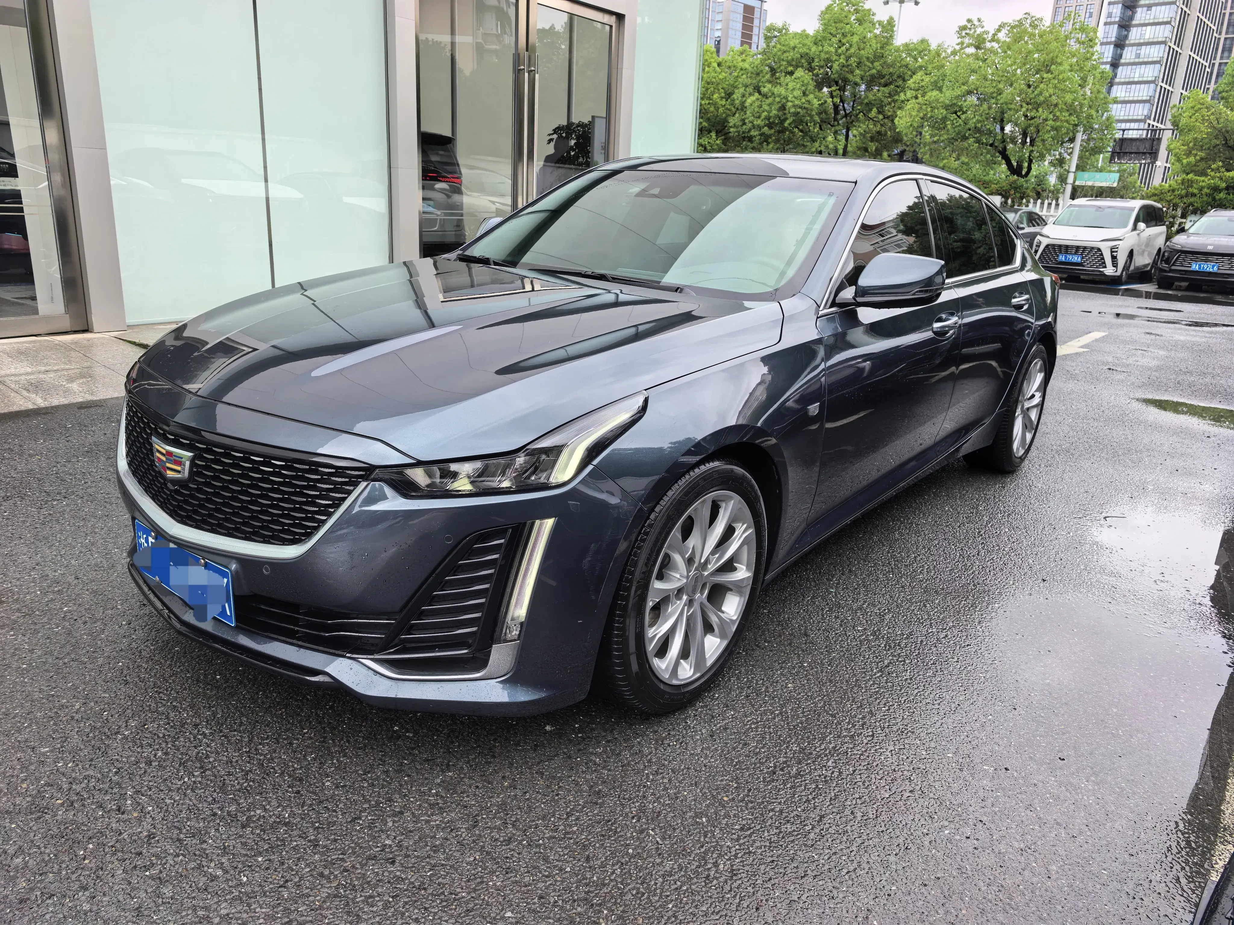 Cadillac CT5  из Китая