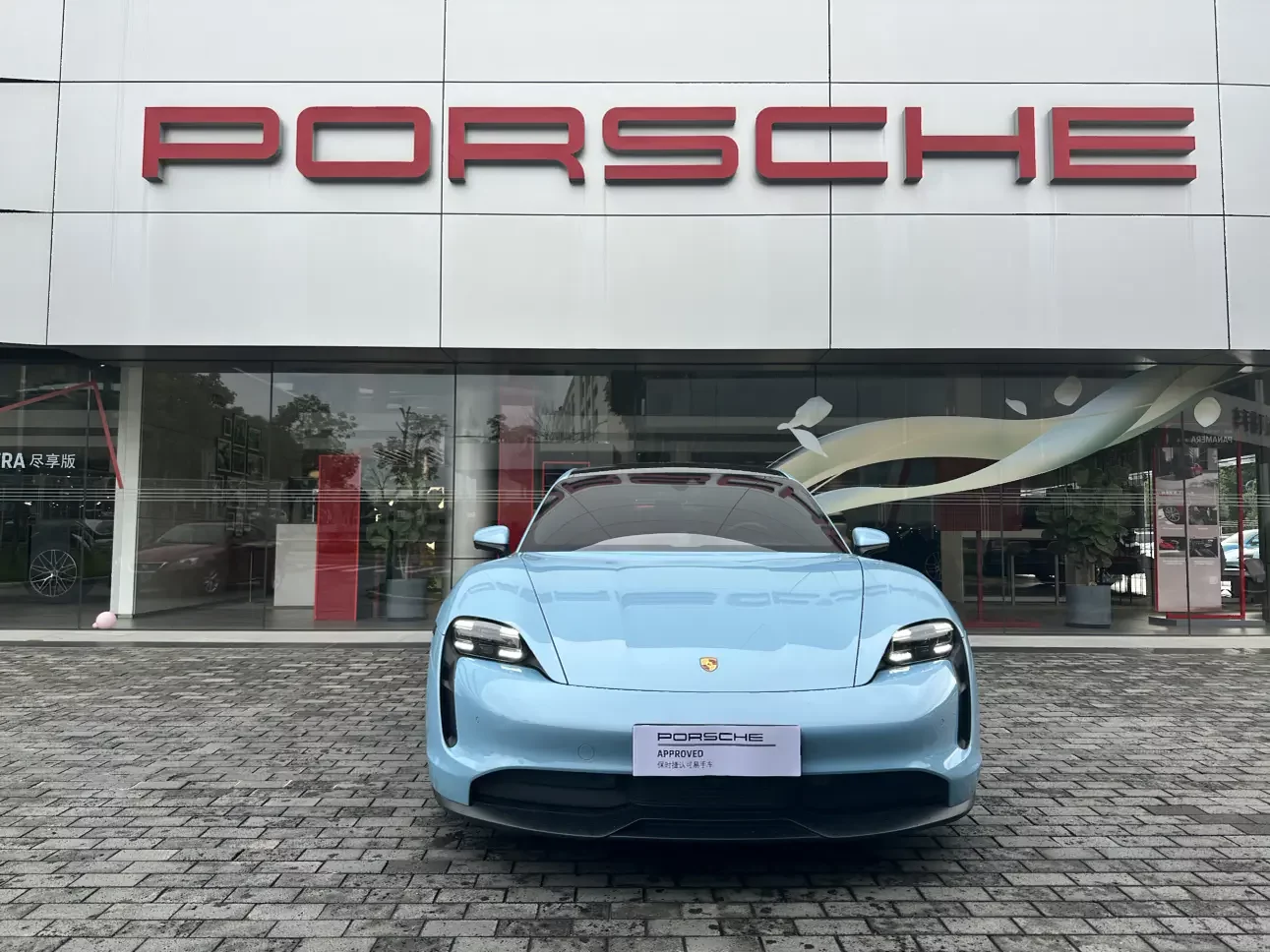 Porsche Taycan