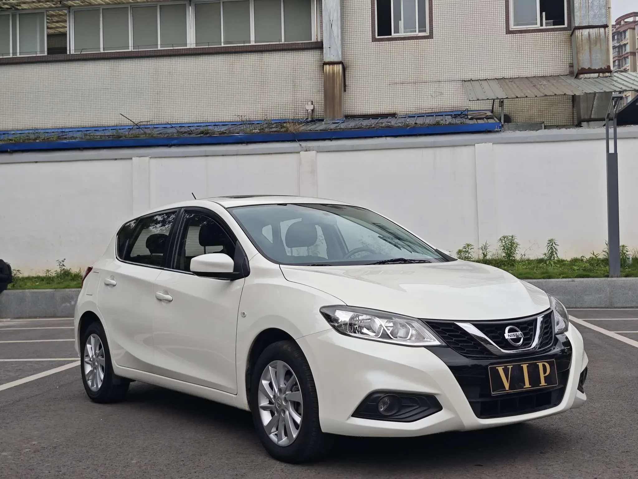 Nissan Tiida