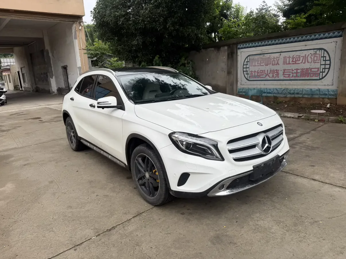 Mercedes-Benz GLA