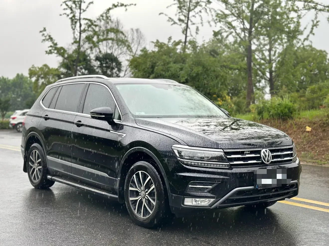 Volkswagen Tiguan L