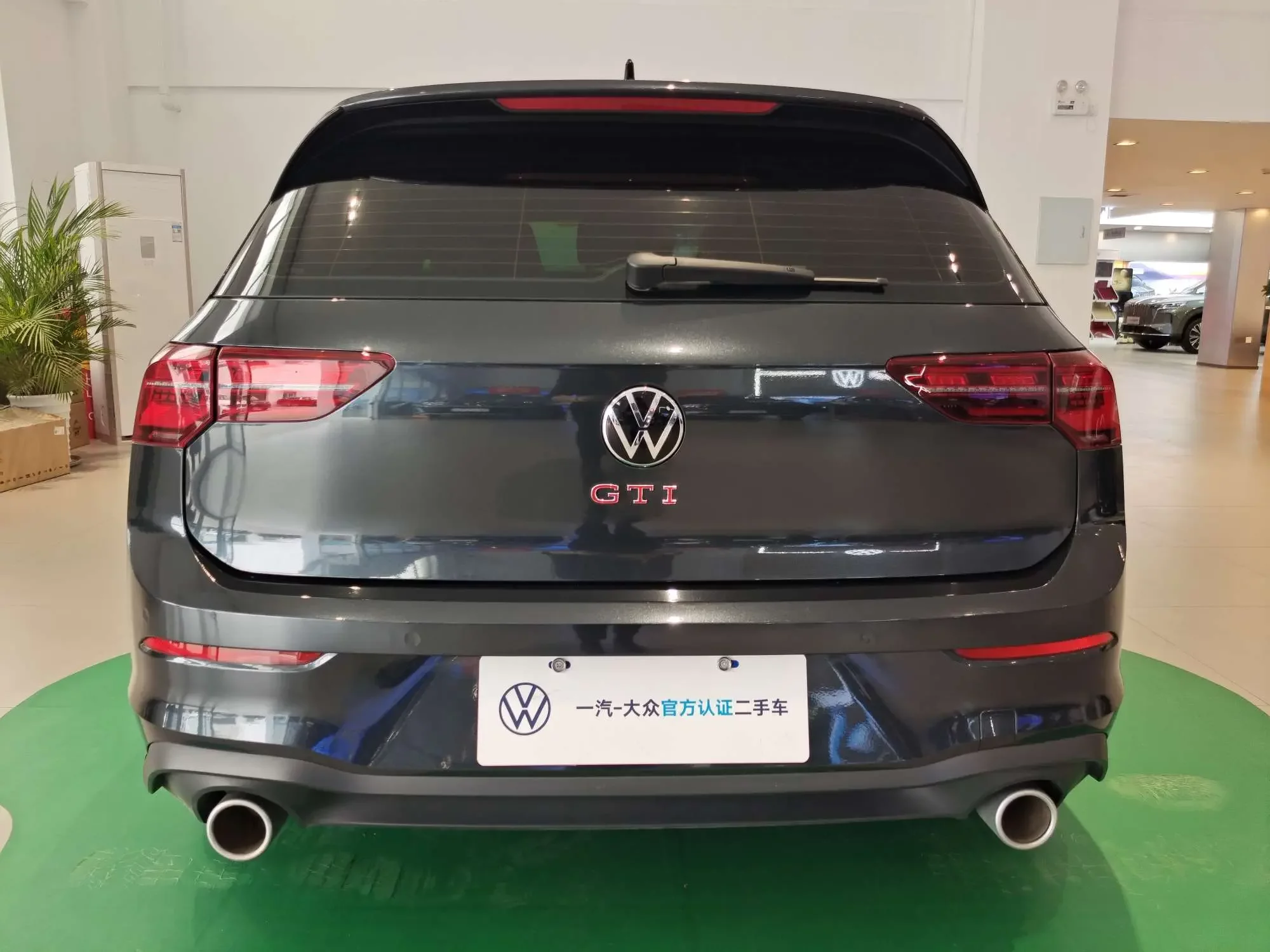 Volkswagen Golf GTI